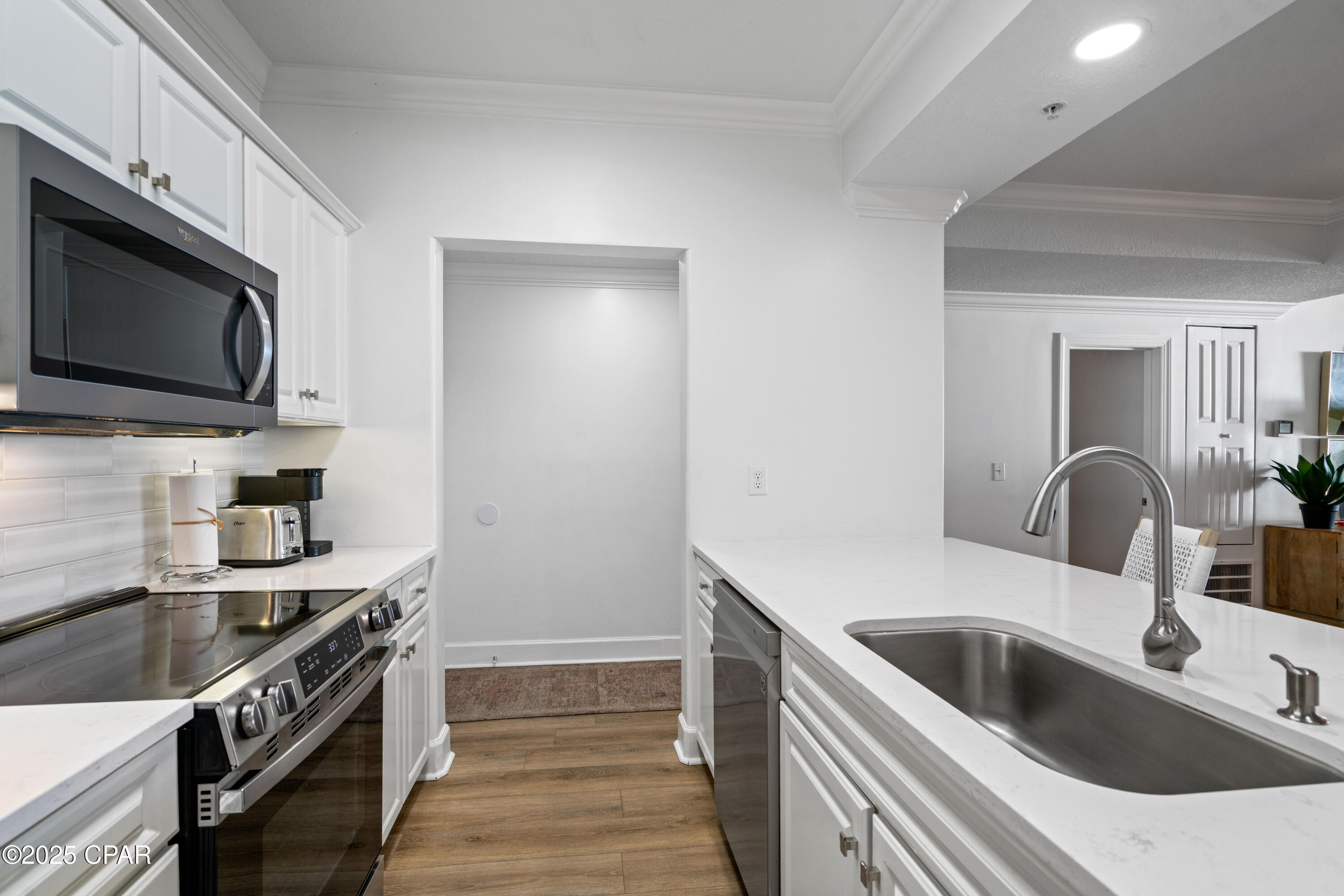 Image 11 For 10611 Front Beach Road 303