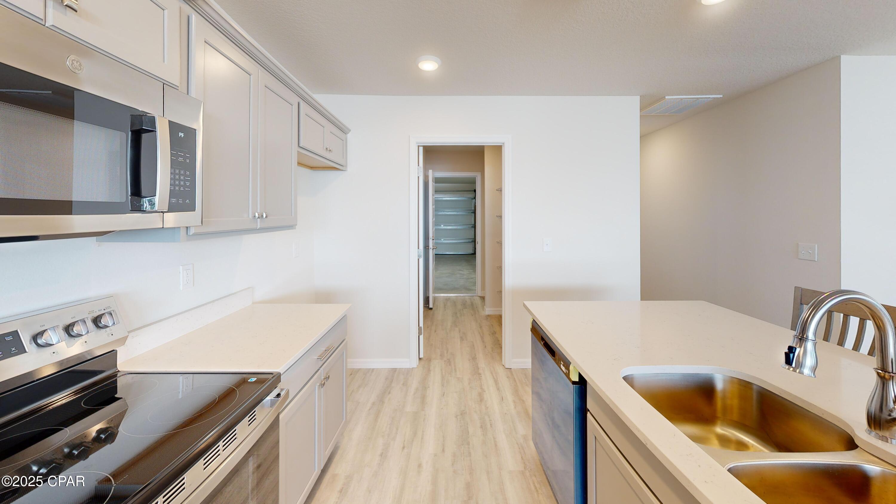 Image 16 For 3896 Bricknell Avenue