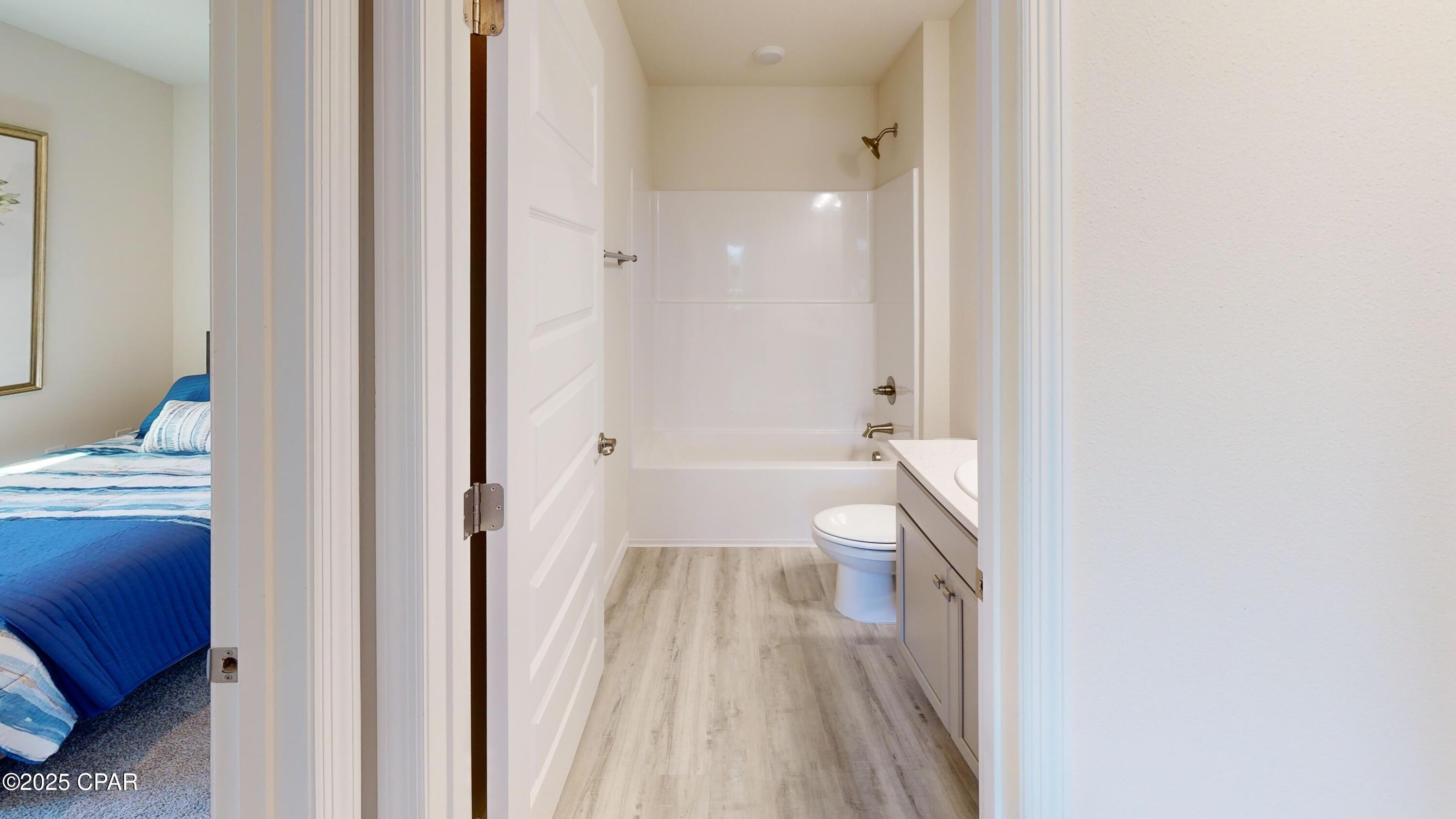 Image 5 For 3896 Bricknell Avenue