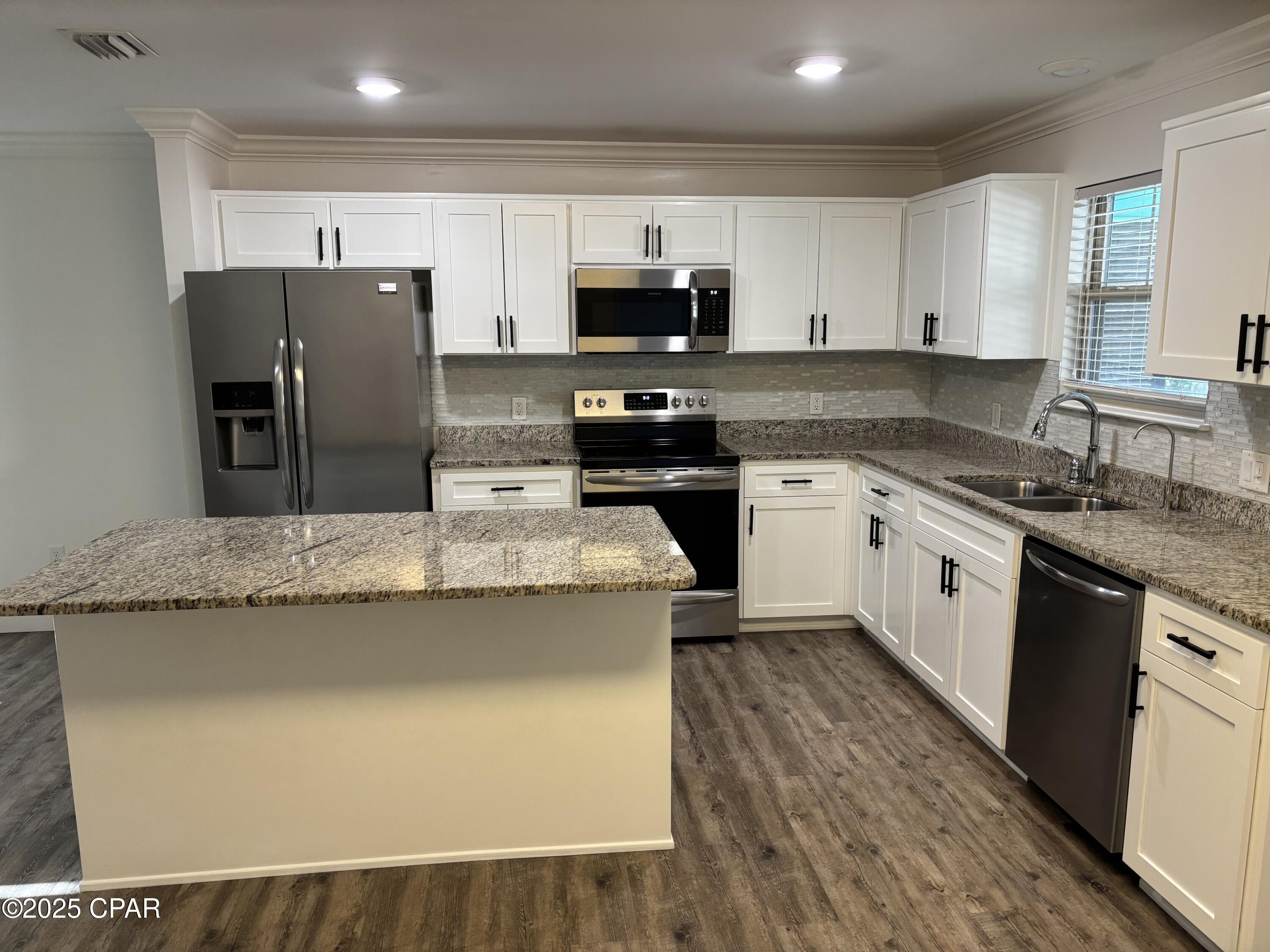 Image 2 For 2616 Redwood Street