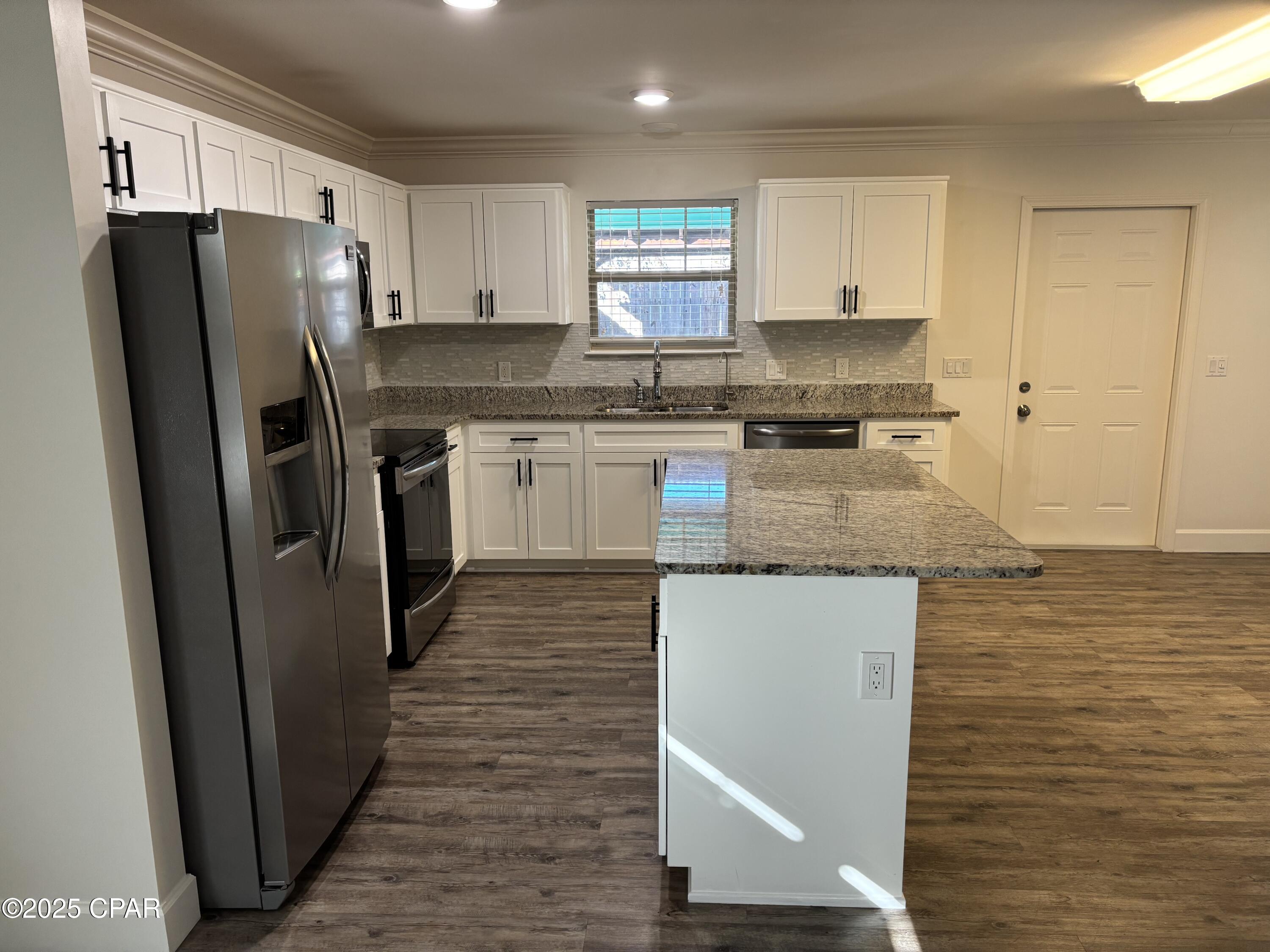 Image 3 For 2616 Redwood Street