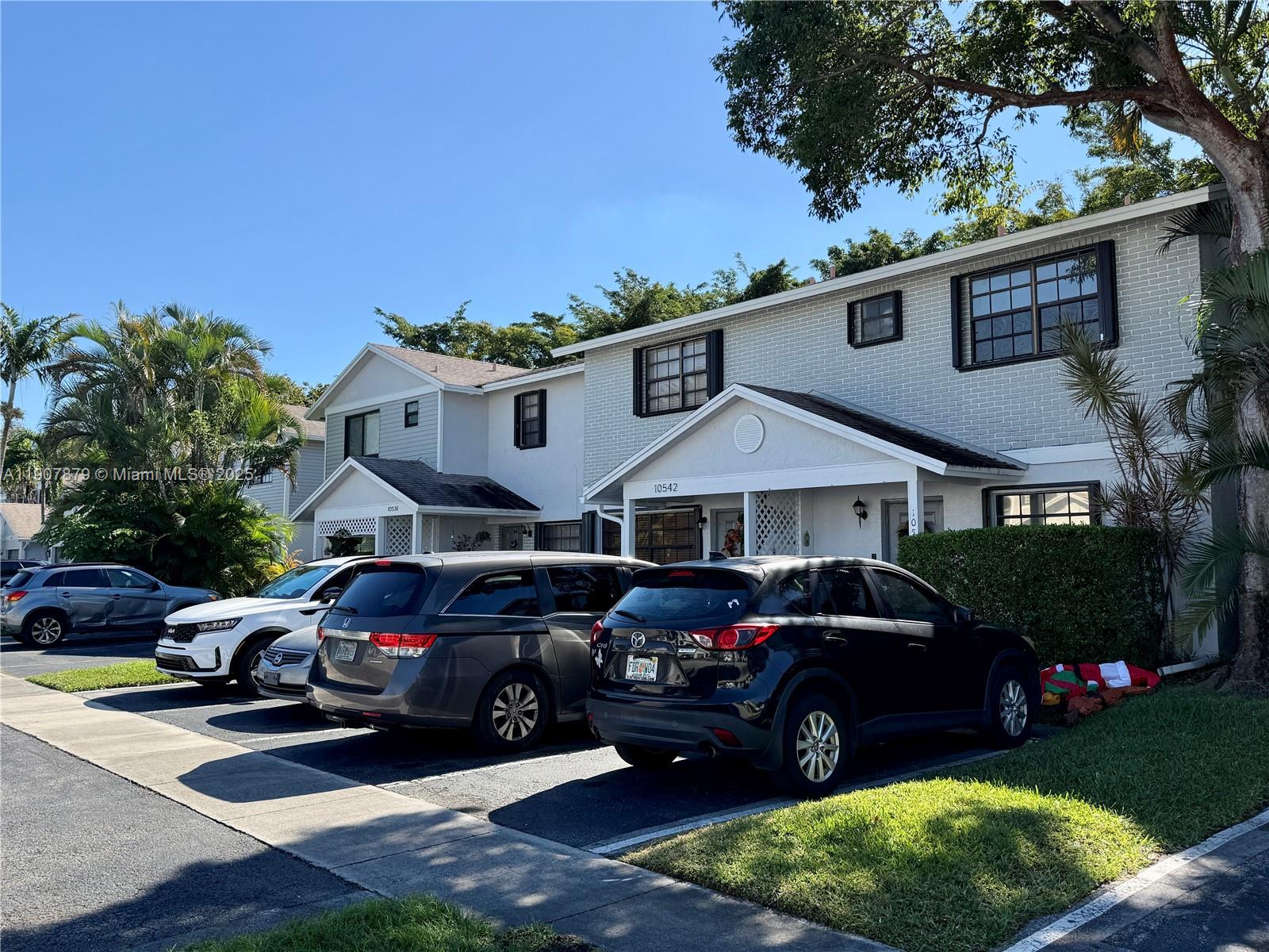 Pembroke Pointe Sec One