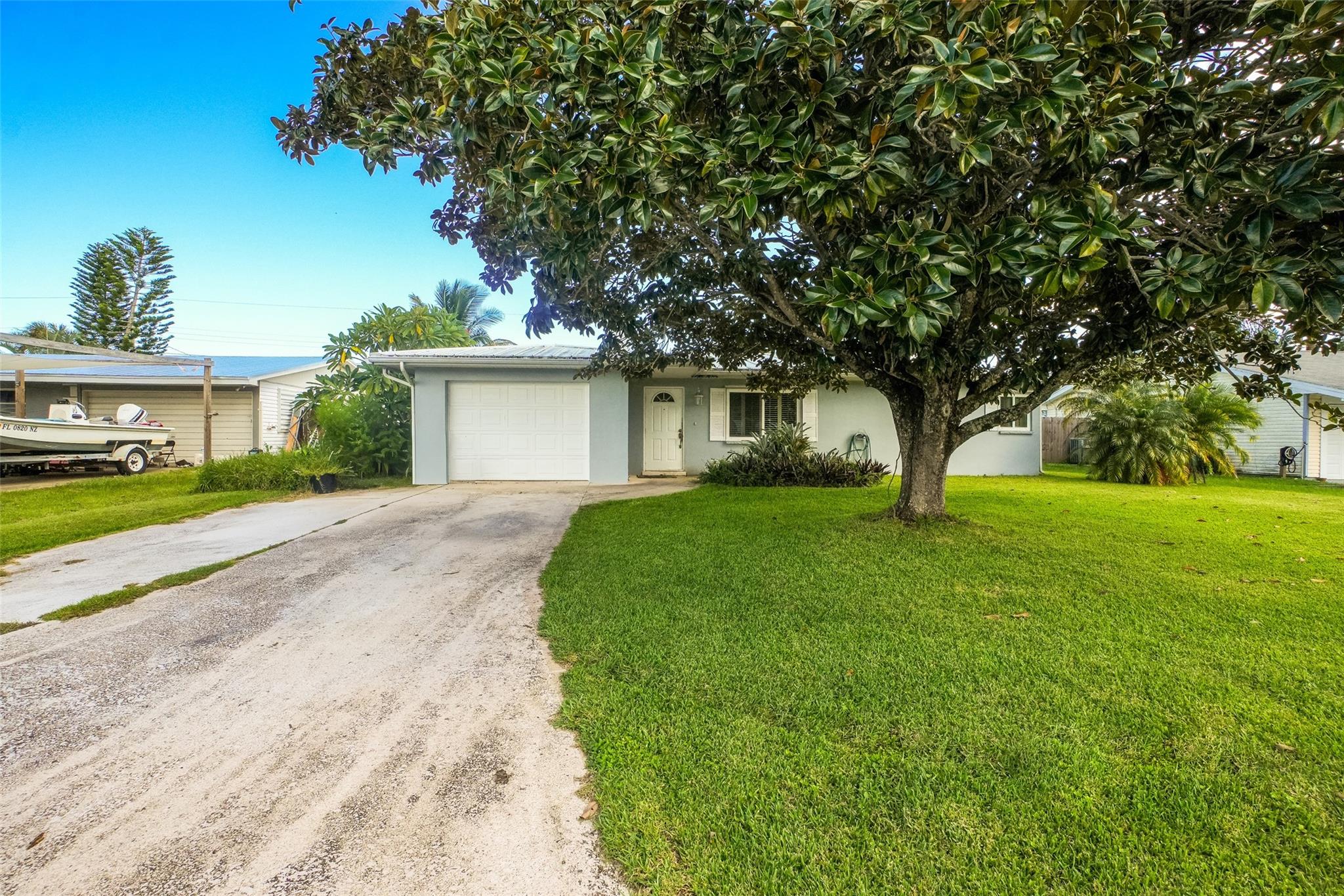 Homes for sale in Port St Lucie, FL | 413 Willows Avenue, Port St Lucie, FL 34952 | MLS# F10535062