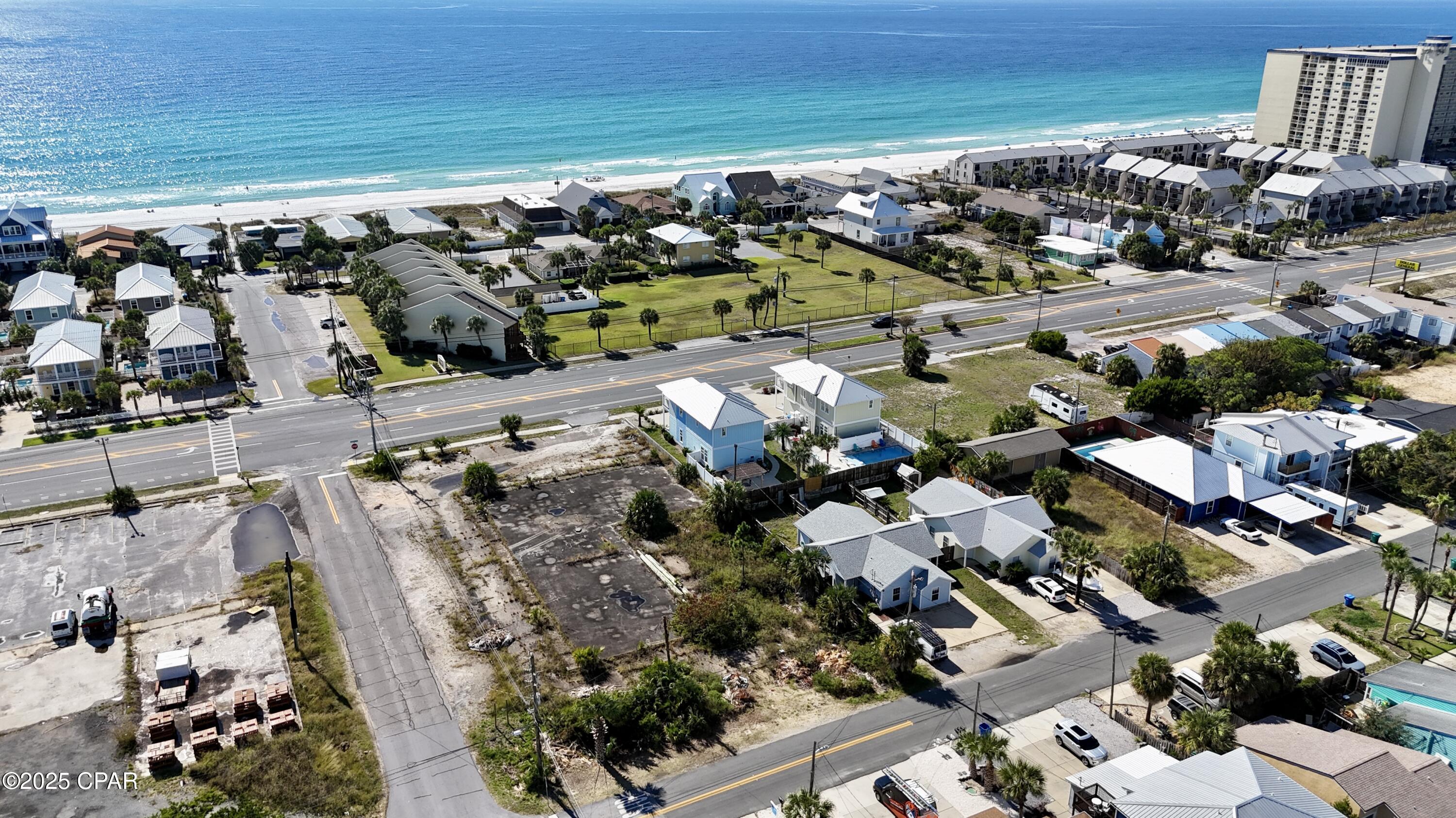 5518 Thomas Drive, Panama City Beach, FL 32408 thumbnail, photo 10 of 13