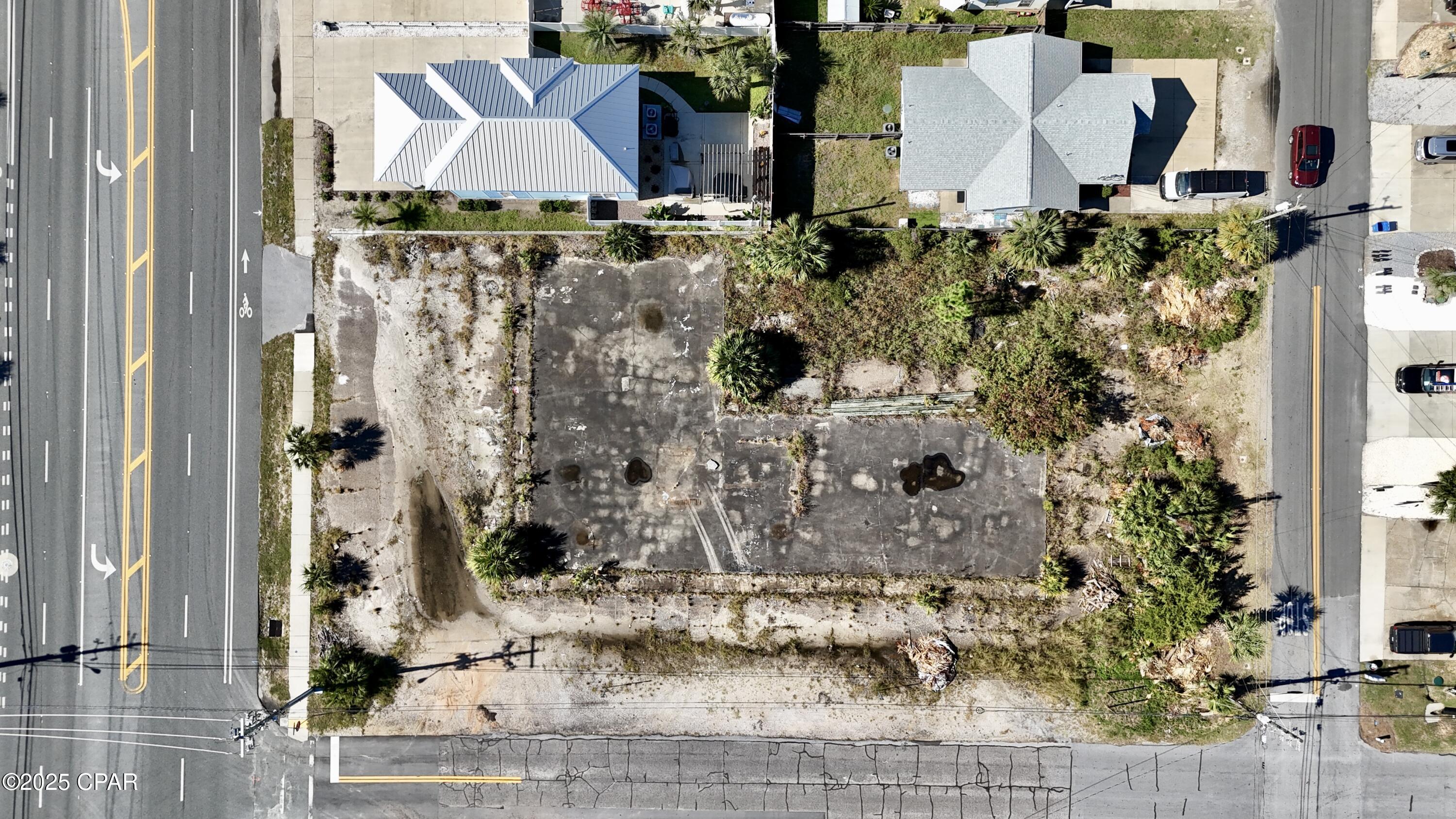 5518 Thomas Drive, Panama City Beach, FL 32408 thumbnail, photo 4 of 13