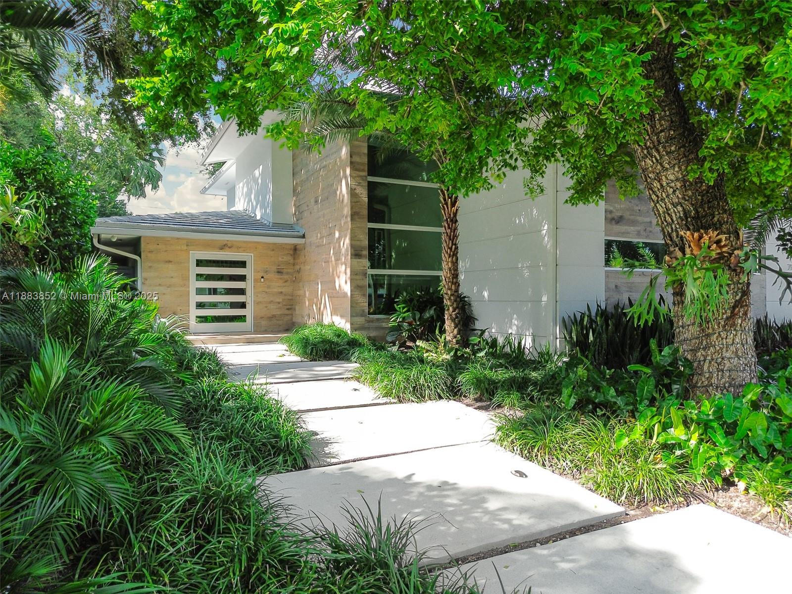 Bay Heights 1St Addn