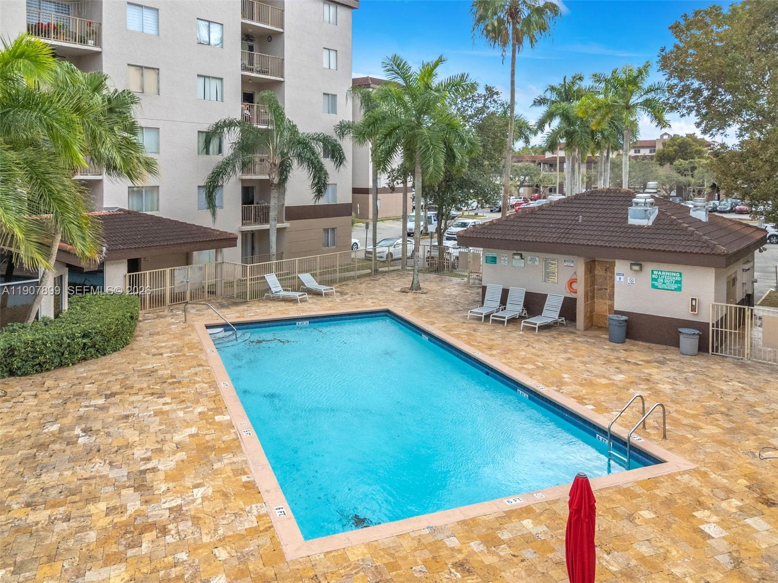 Kendall Lake Towers Condo