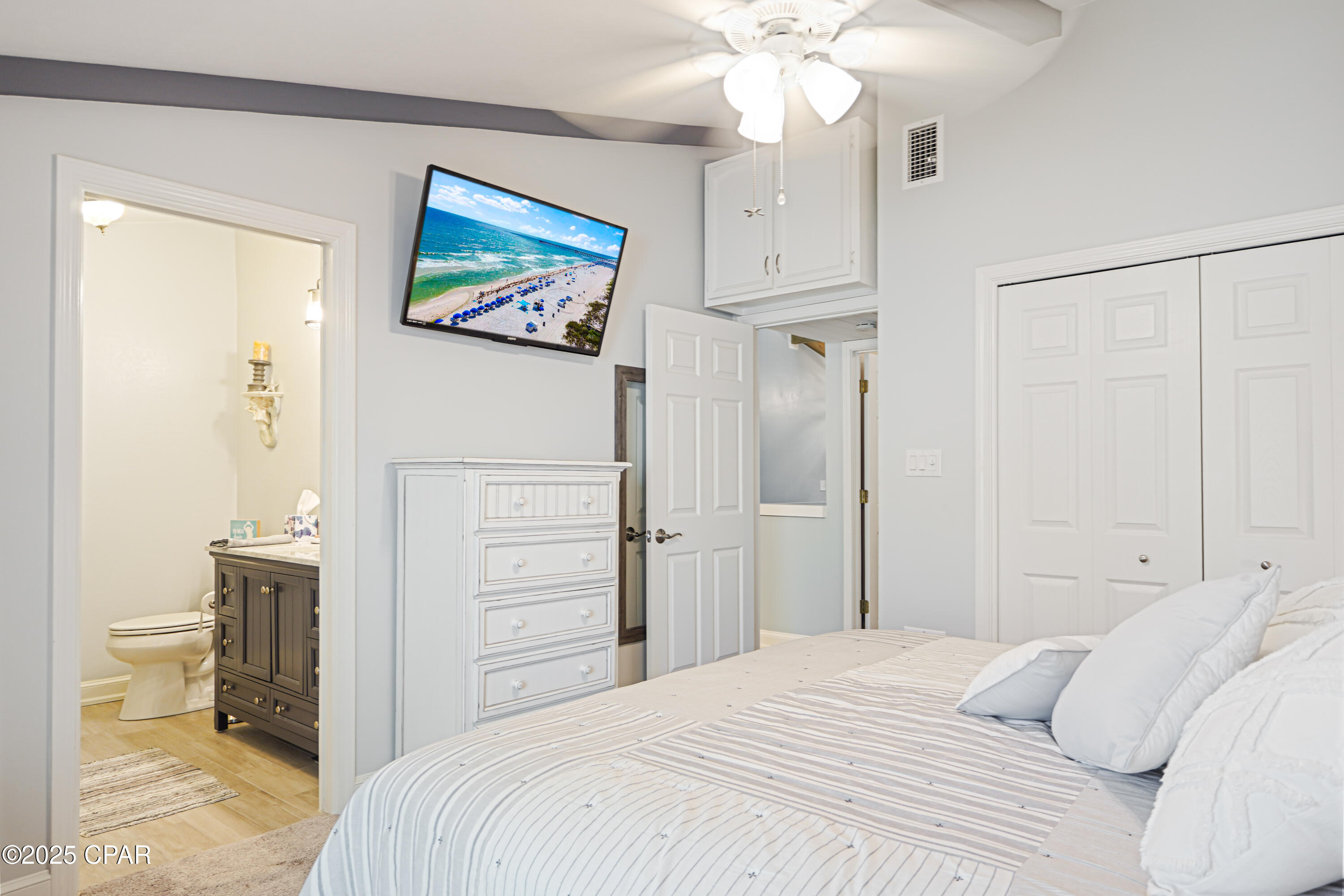 Image 24 For 22400 Front Beach Road 28