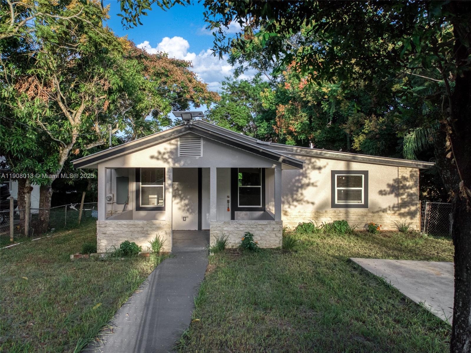 1033.000 - Avon Park Sw1/4