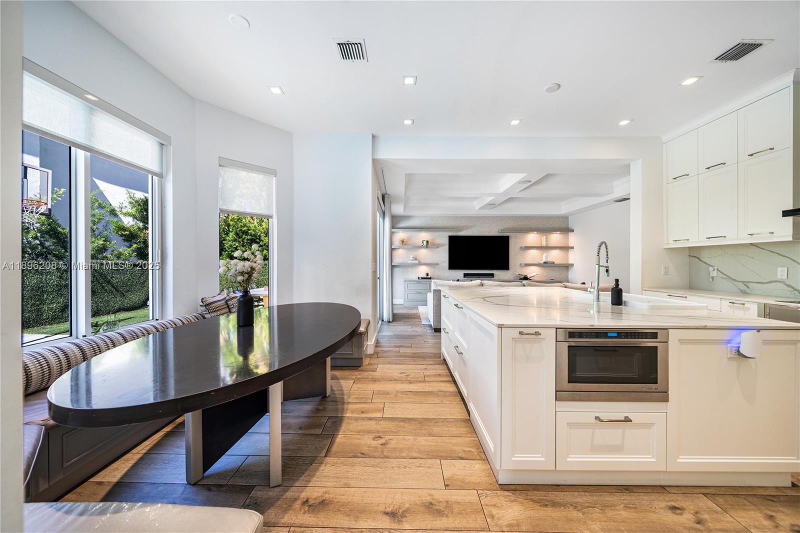 Homes for sale in Aventura, FL | 3703 Ne 199Th St, Aventura, FL 33180 | MLS# A11896208