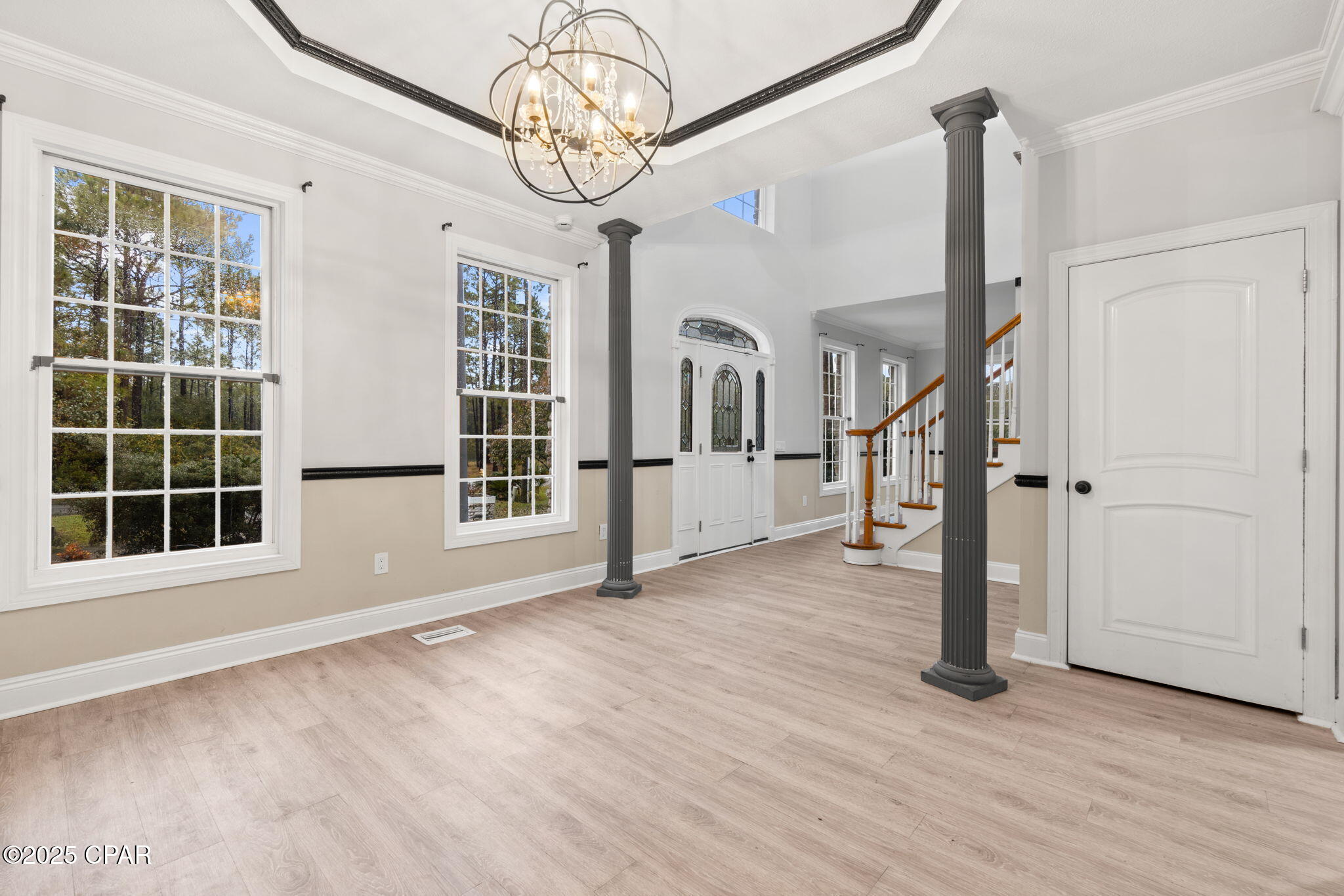 Image 11 For 117 Santa Barbara Avenue