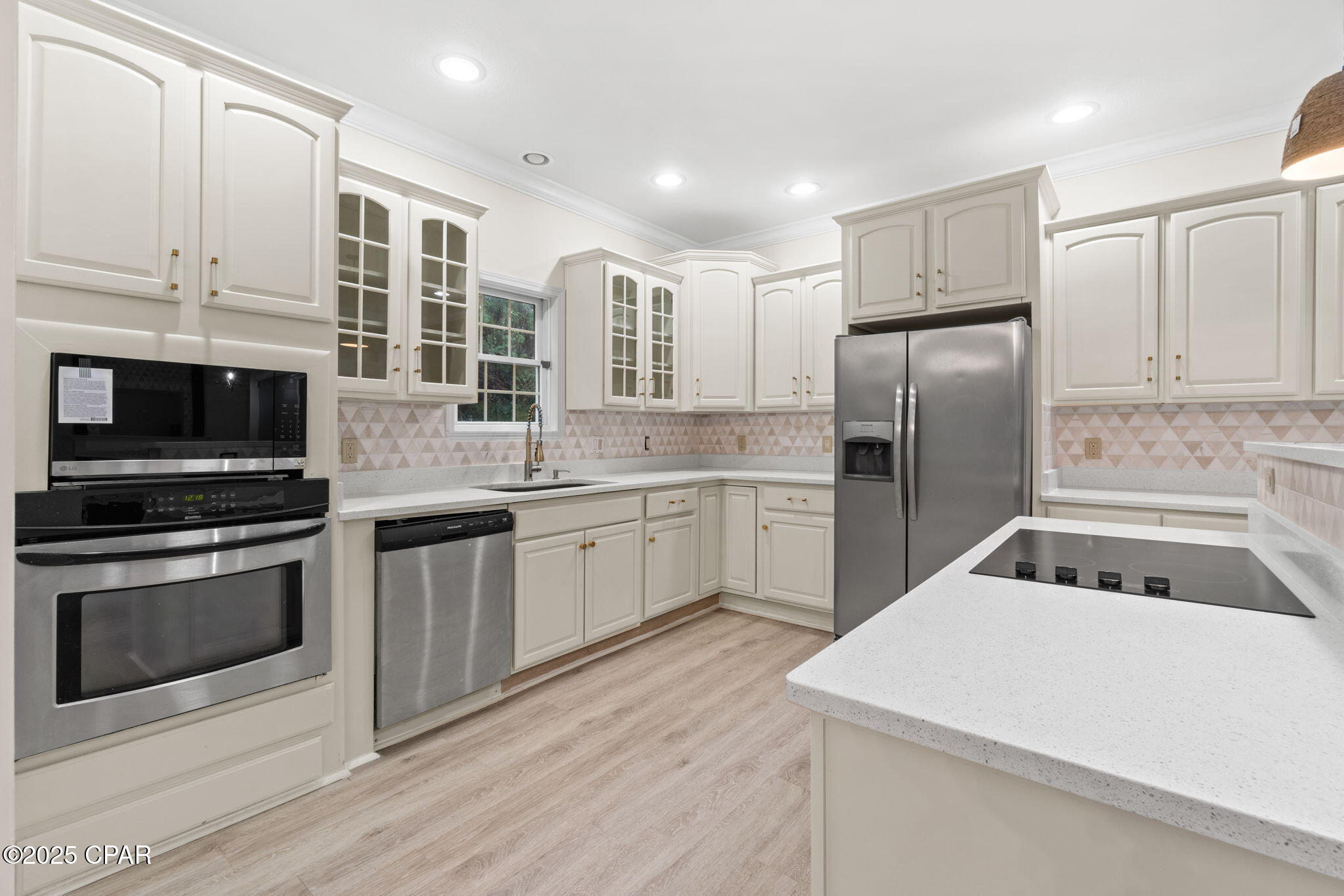 Image 22 For 117 Santa Barbara Avenue