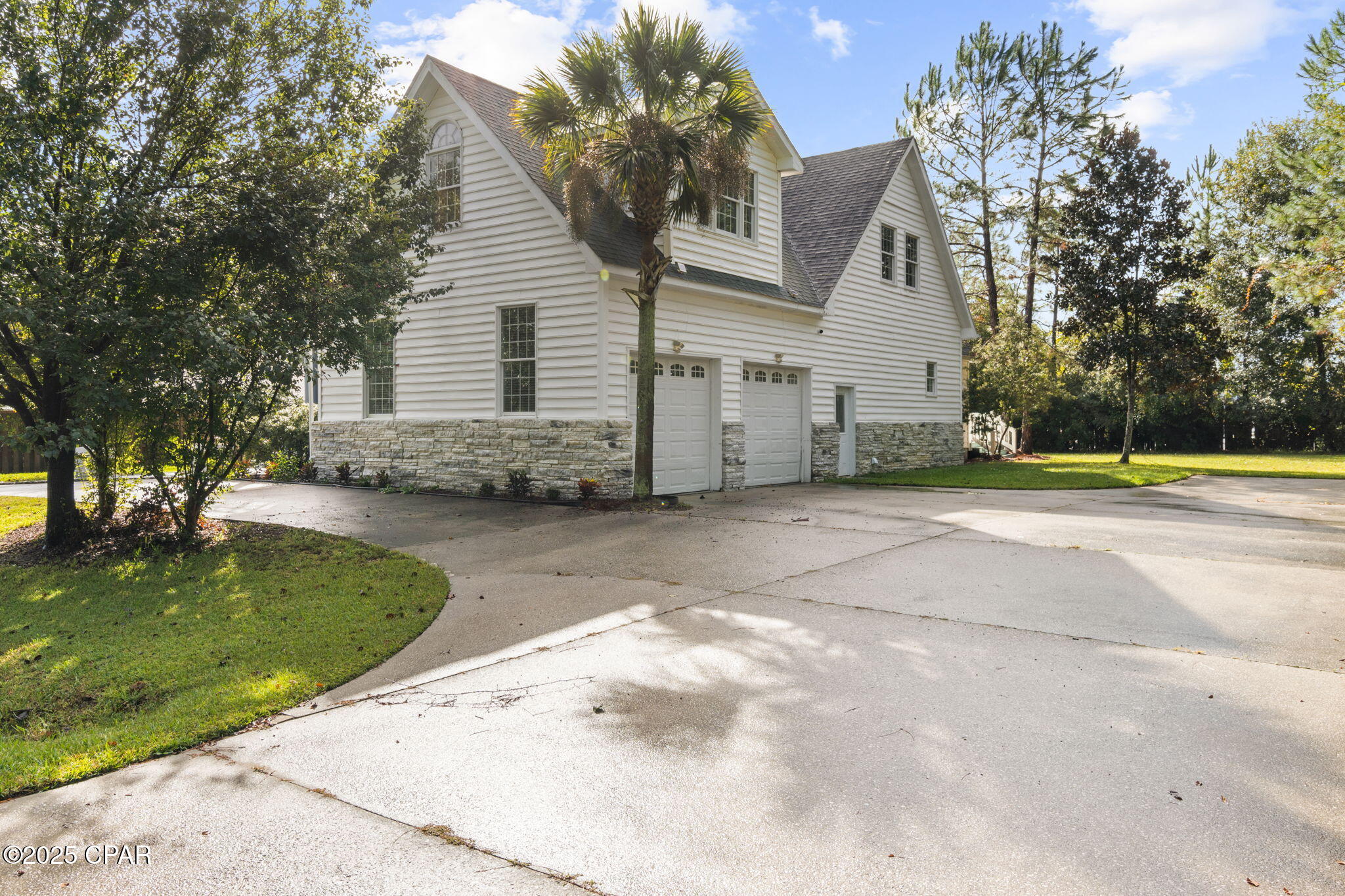 Image 3 For 117 Santa Barbara Avenue