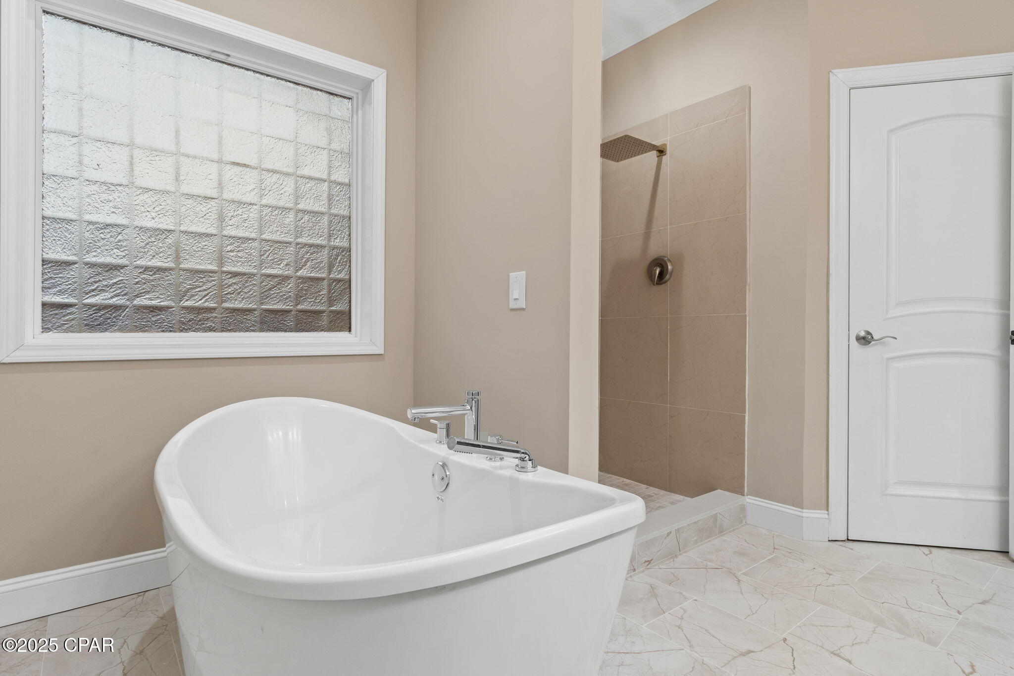 Image 36 For 117 Santa Barbara Avenue