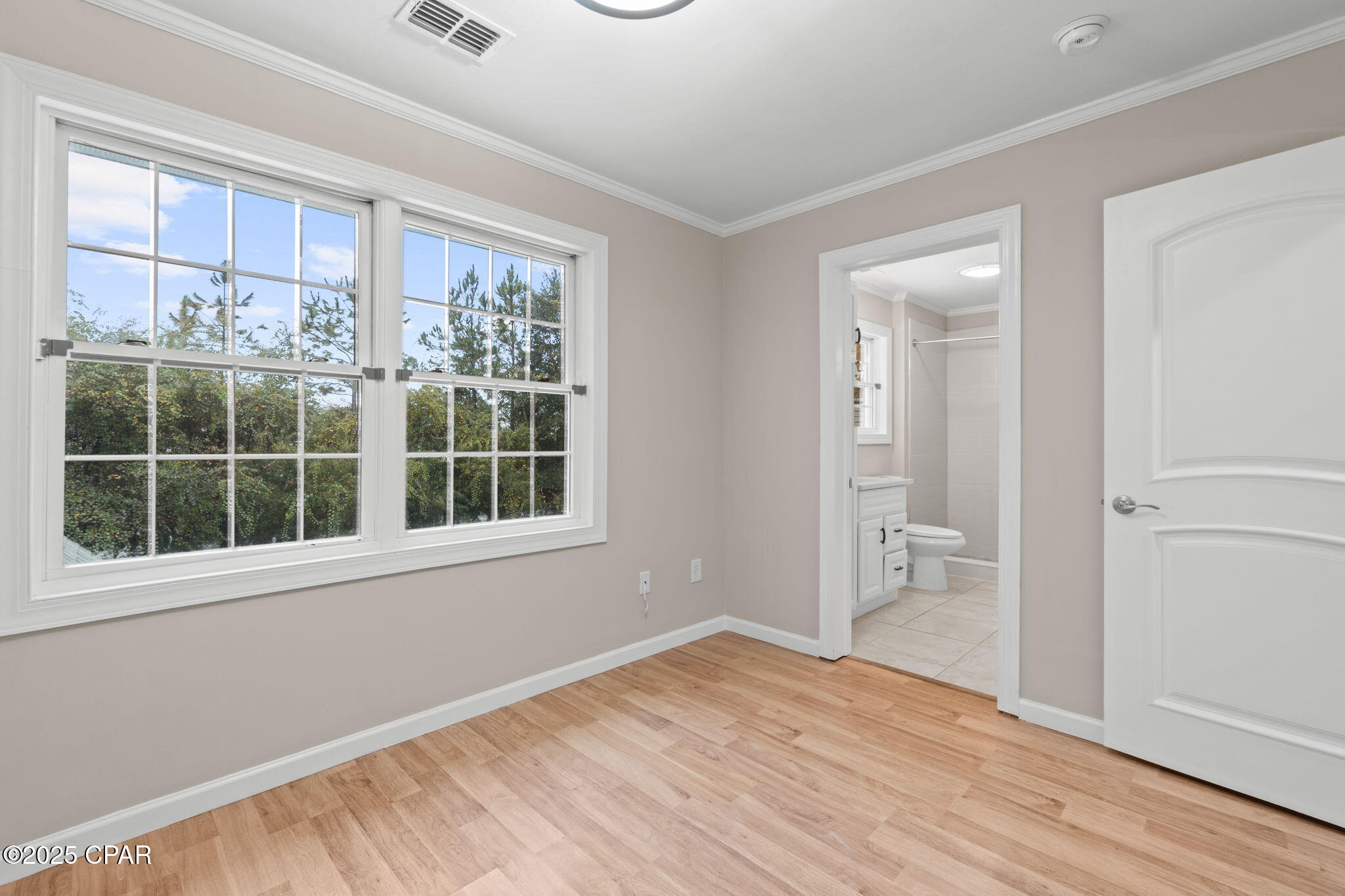 Image 41 For 117 Santa Barbara Avenue