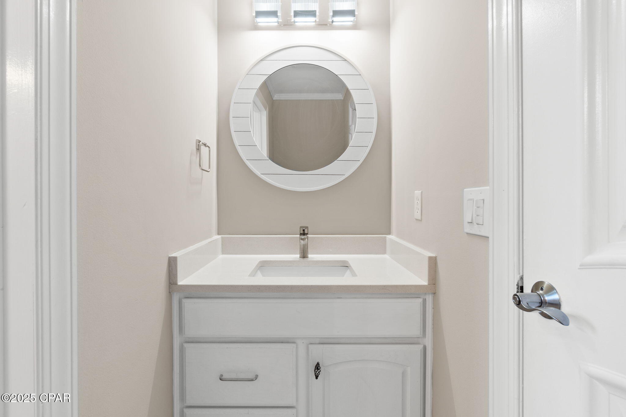 Image 48 For 117 Santa Barbara Avenue