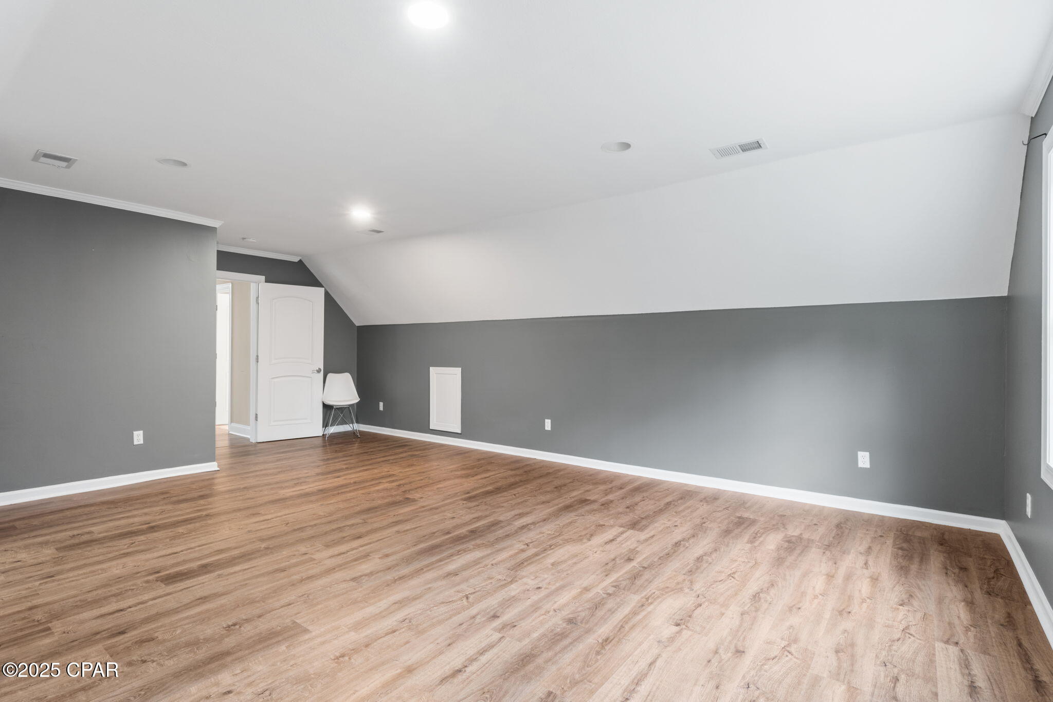 Image 54 For 117 Santa Barbara Avenue