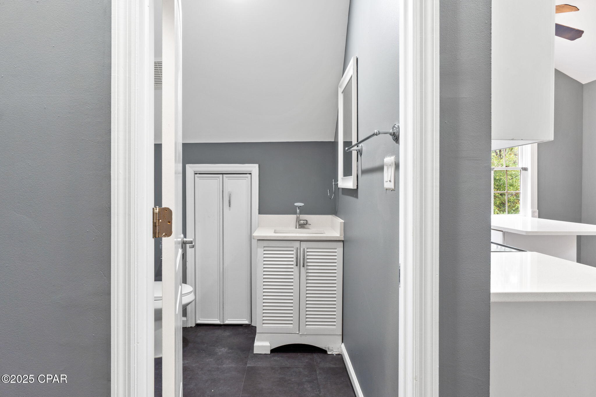 Image 57 For 117 Santa Barbara Avenue