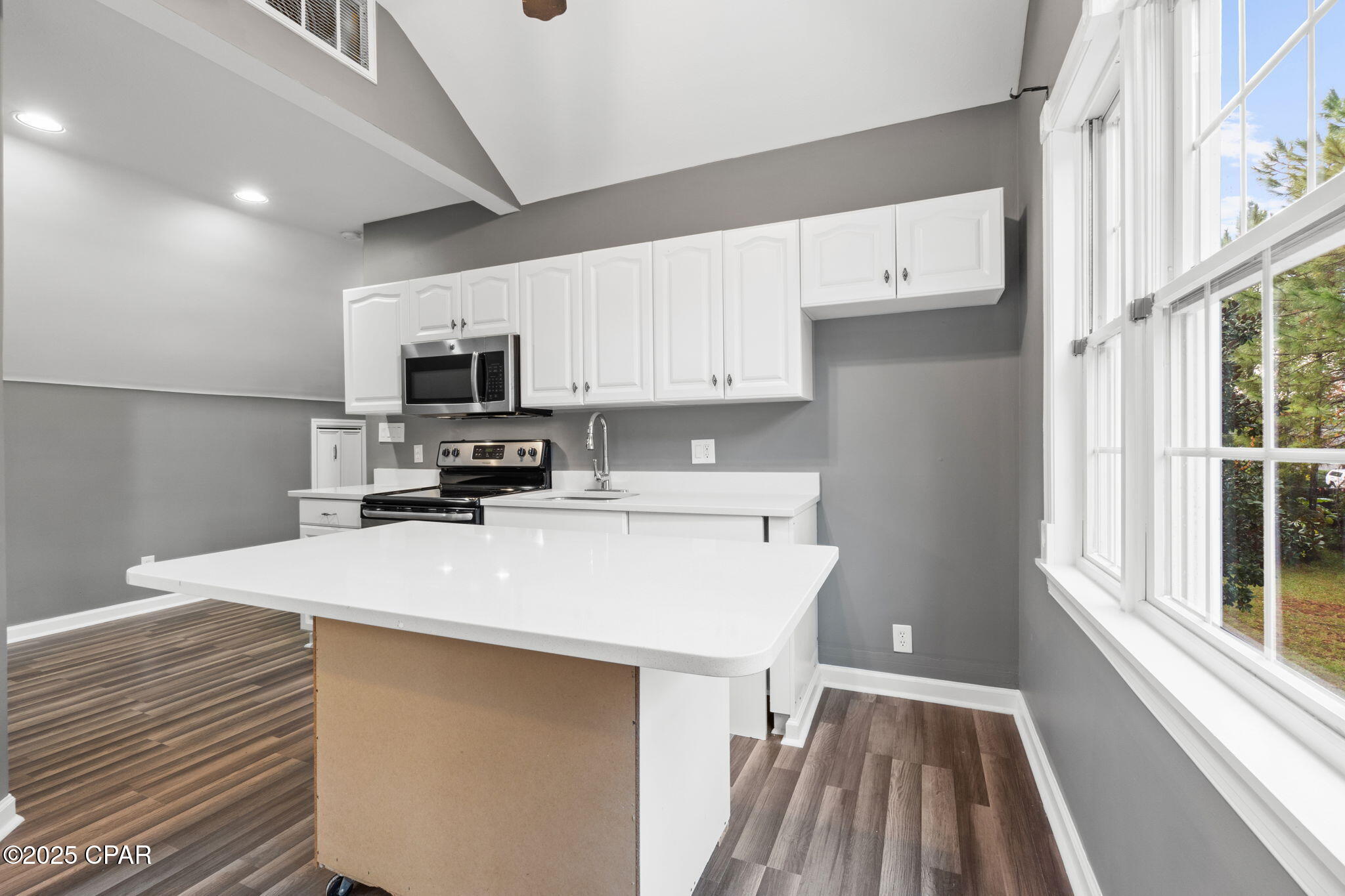 Image 60 For 117 Santa Barbara Avenue