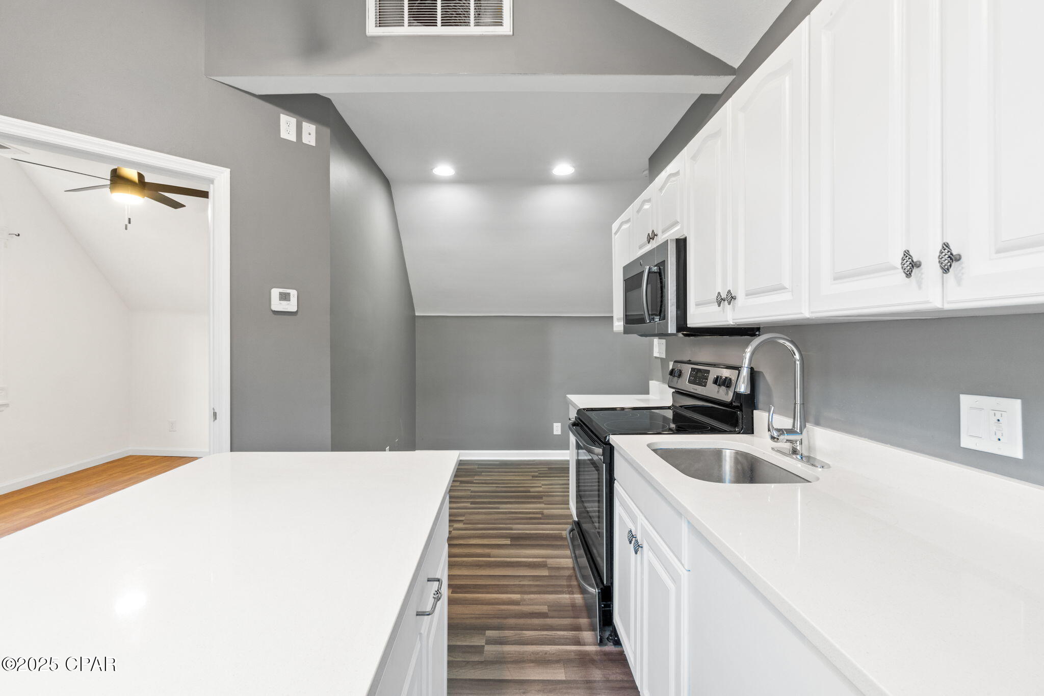 Image 61 For 117 Santa Barbara Avenue