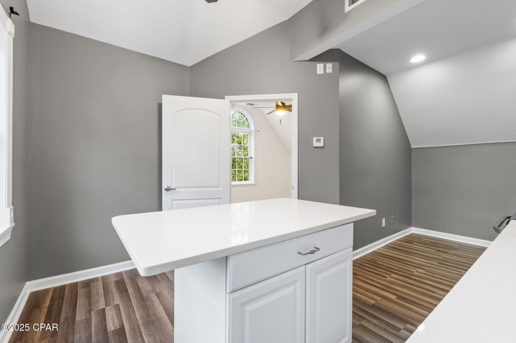 Image 62 For 117 Santa Barbara Avenue