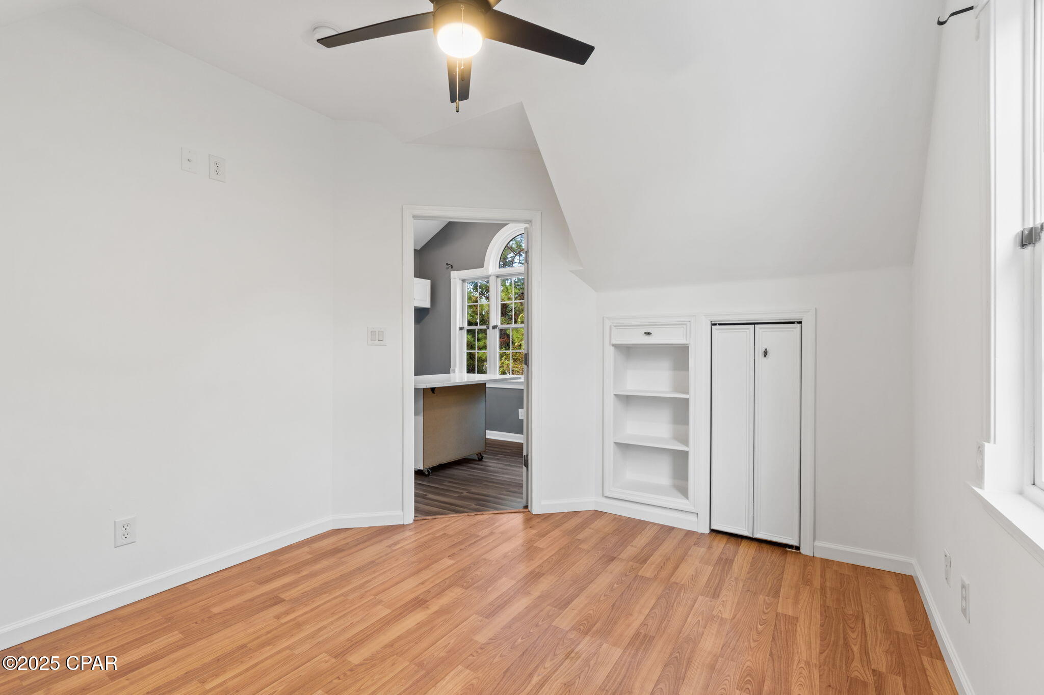 Image 65 For 117 Santa Barbara Avenue