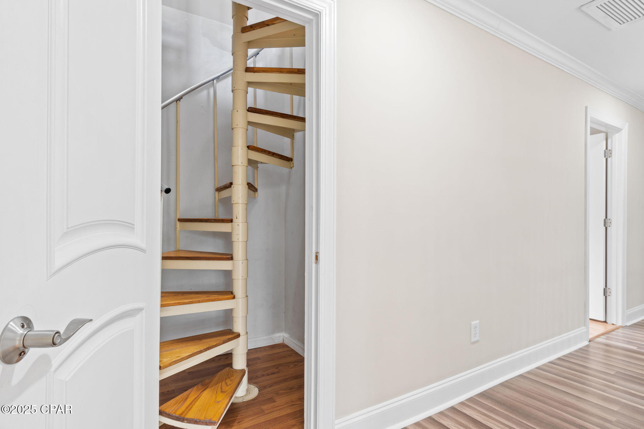 Image 66 For 117 Santa Barbara Avenue