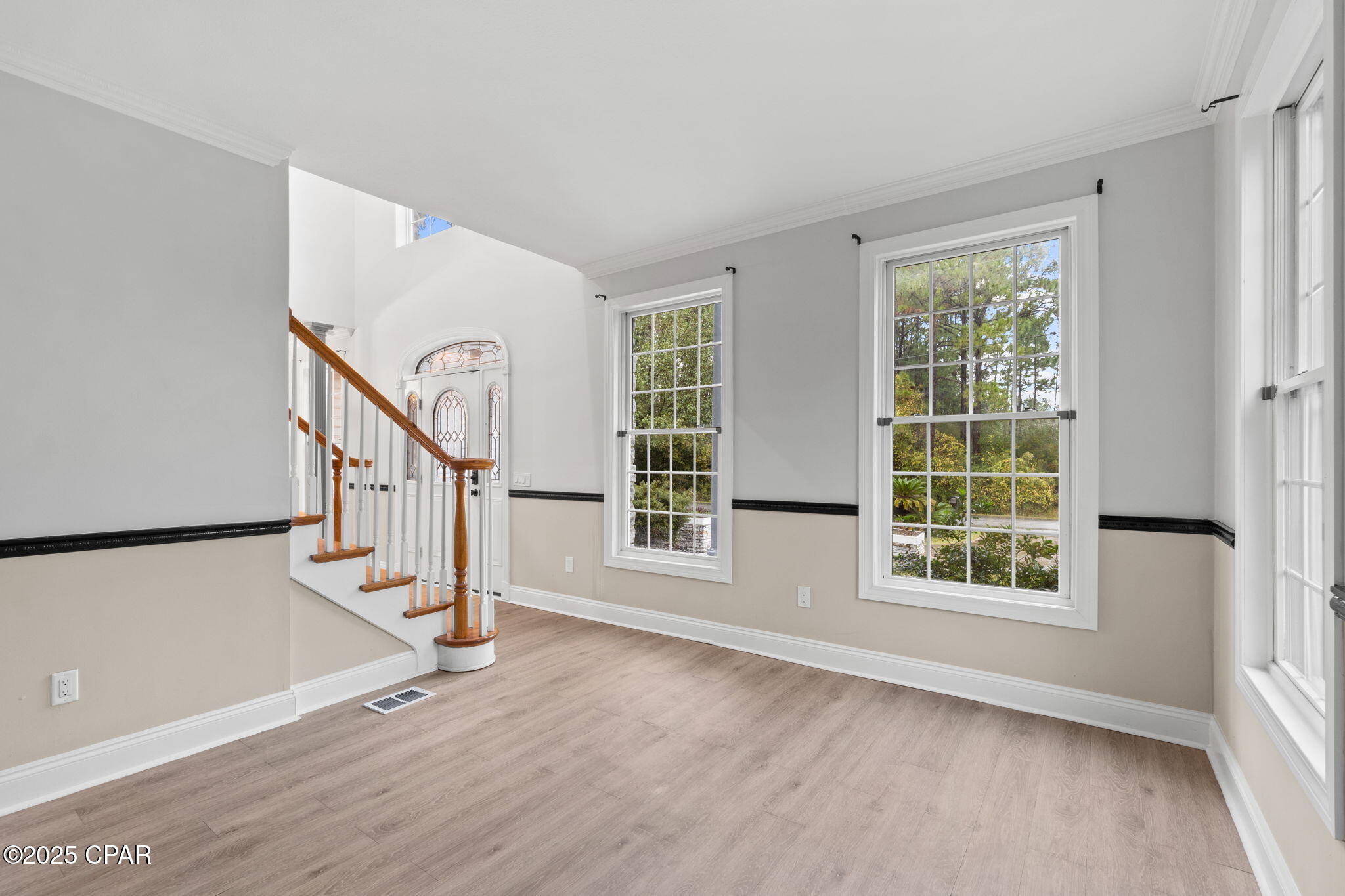 Image 9 For 117 Santa Barbara Avenue