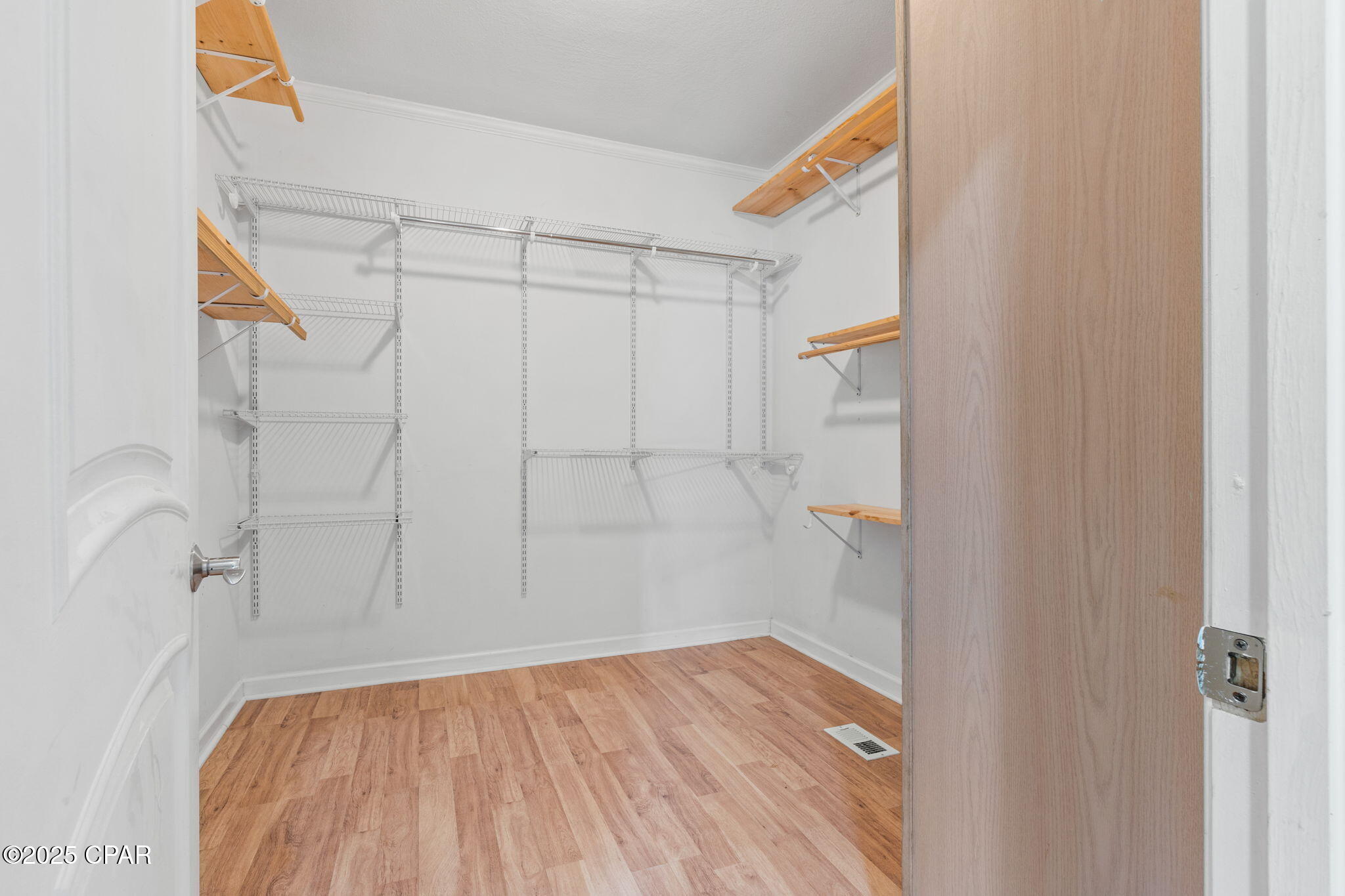 Image 96 For 117 Santa Barbara Avenue