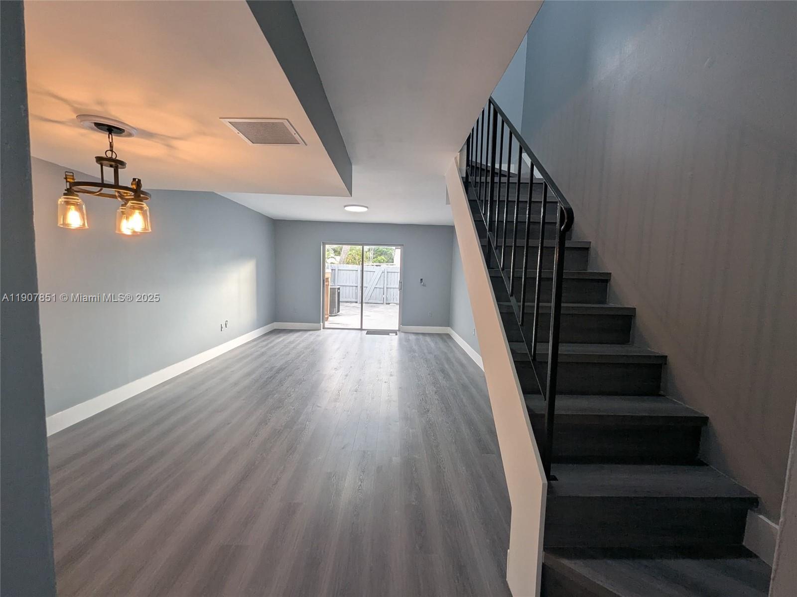 Corners Kendall Lakes