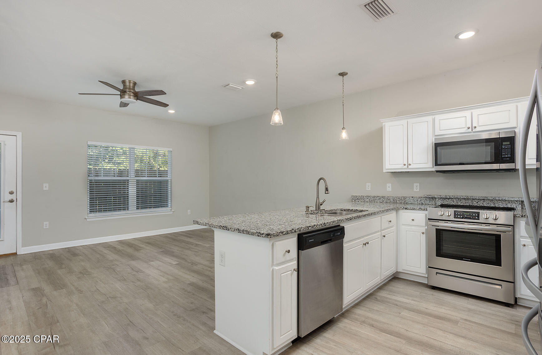 Image 7 For 9014 Banyan Beach Drive