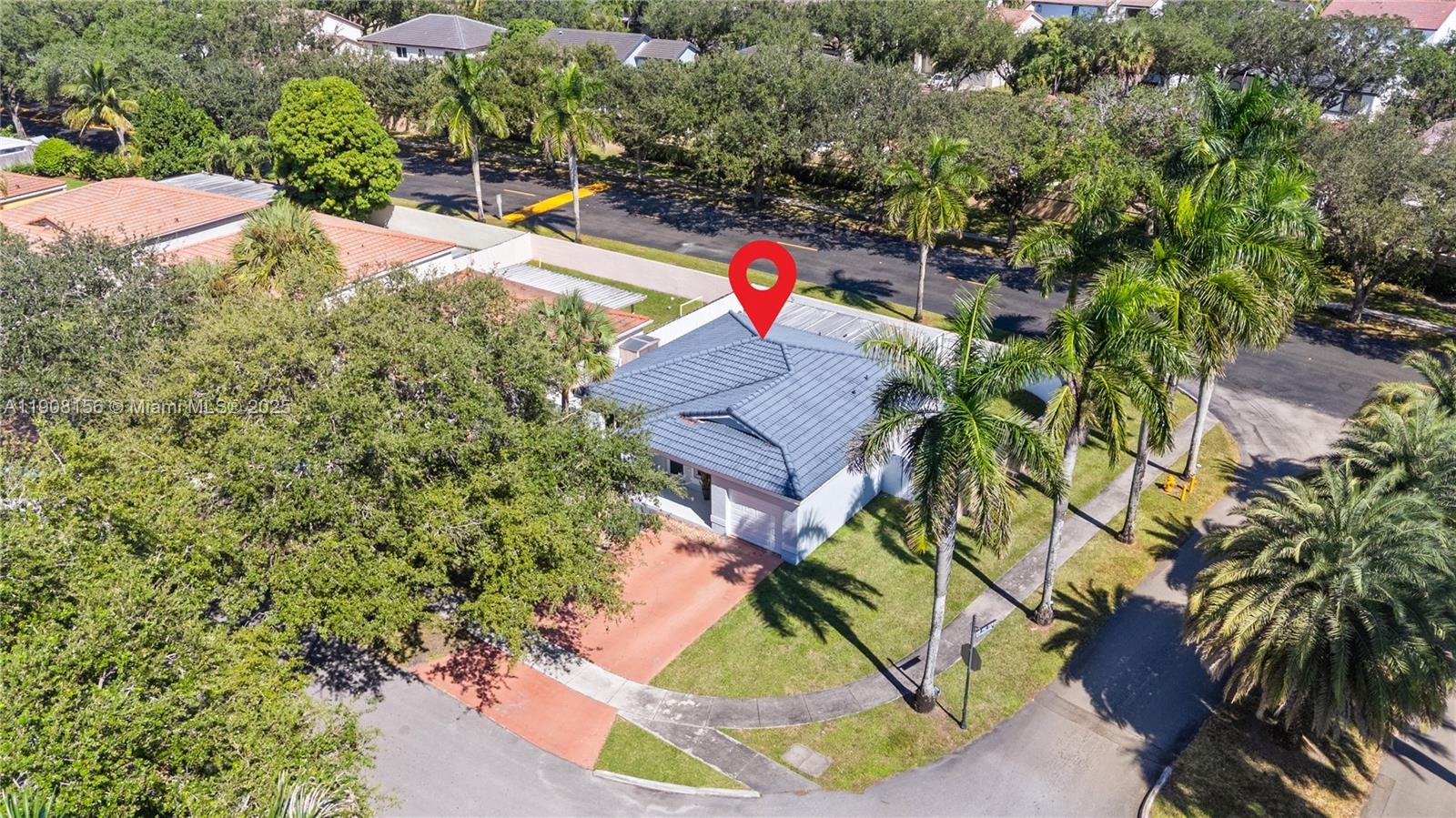 Lakes On The Green North