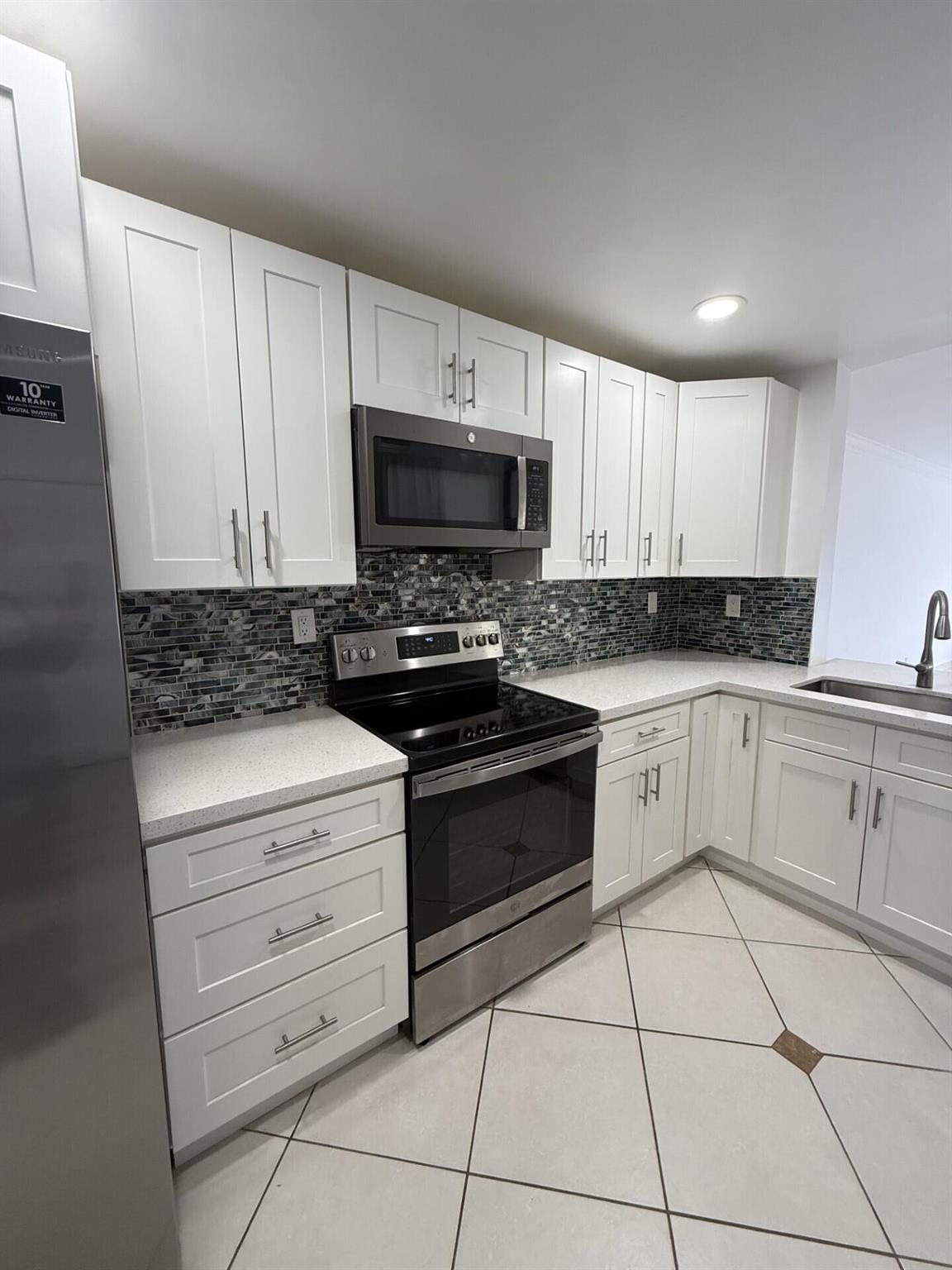 Laurels At Margate Condo