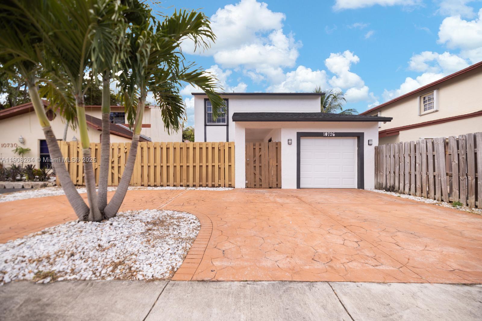 Juniper At The Hammocks