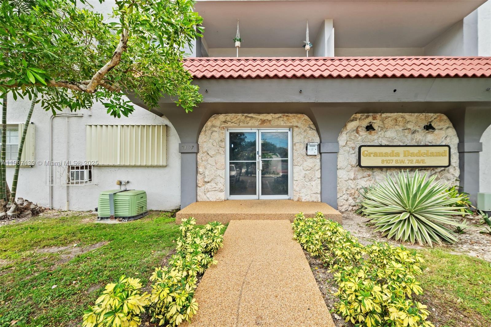 Granda Dadeland Condo