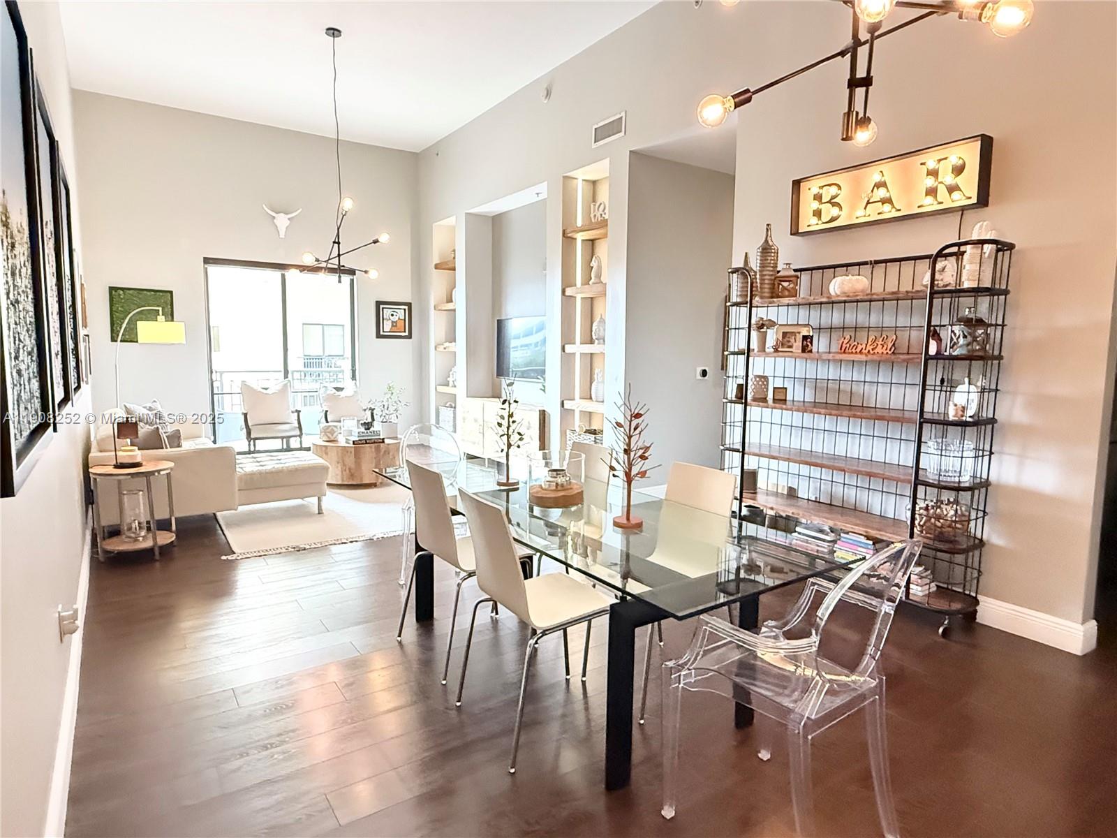 Colonnade At Dadeland Se