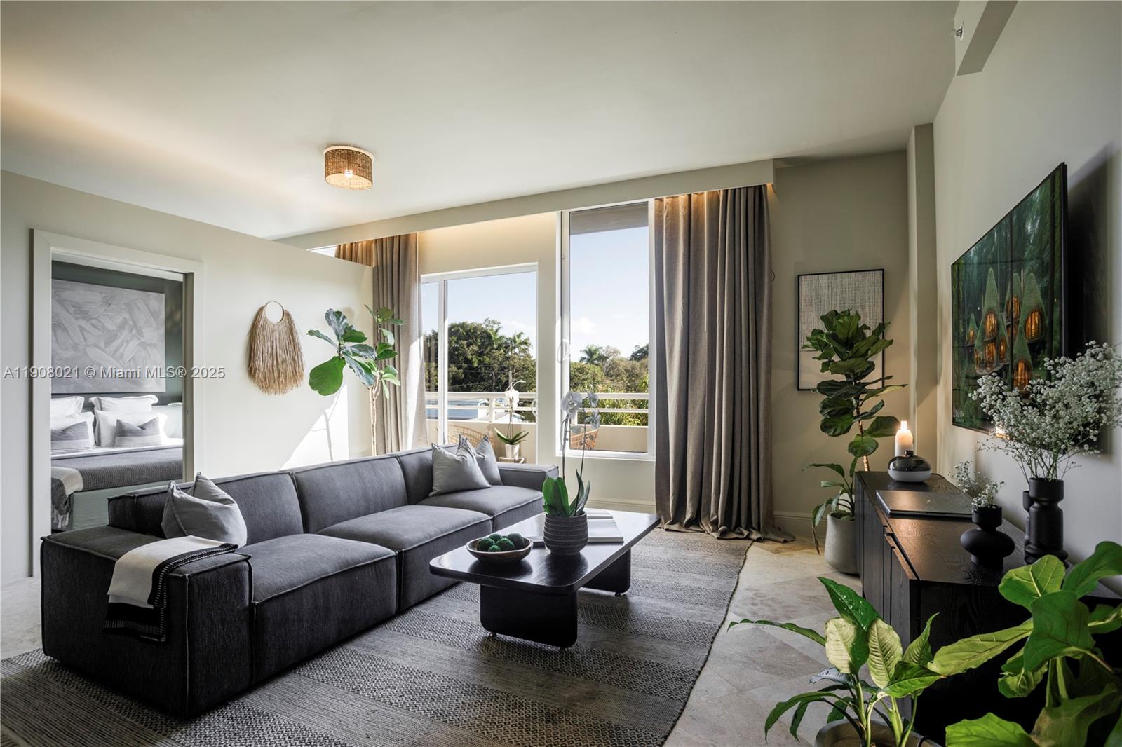 Cocostyle @ 3250 Grand Av