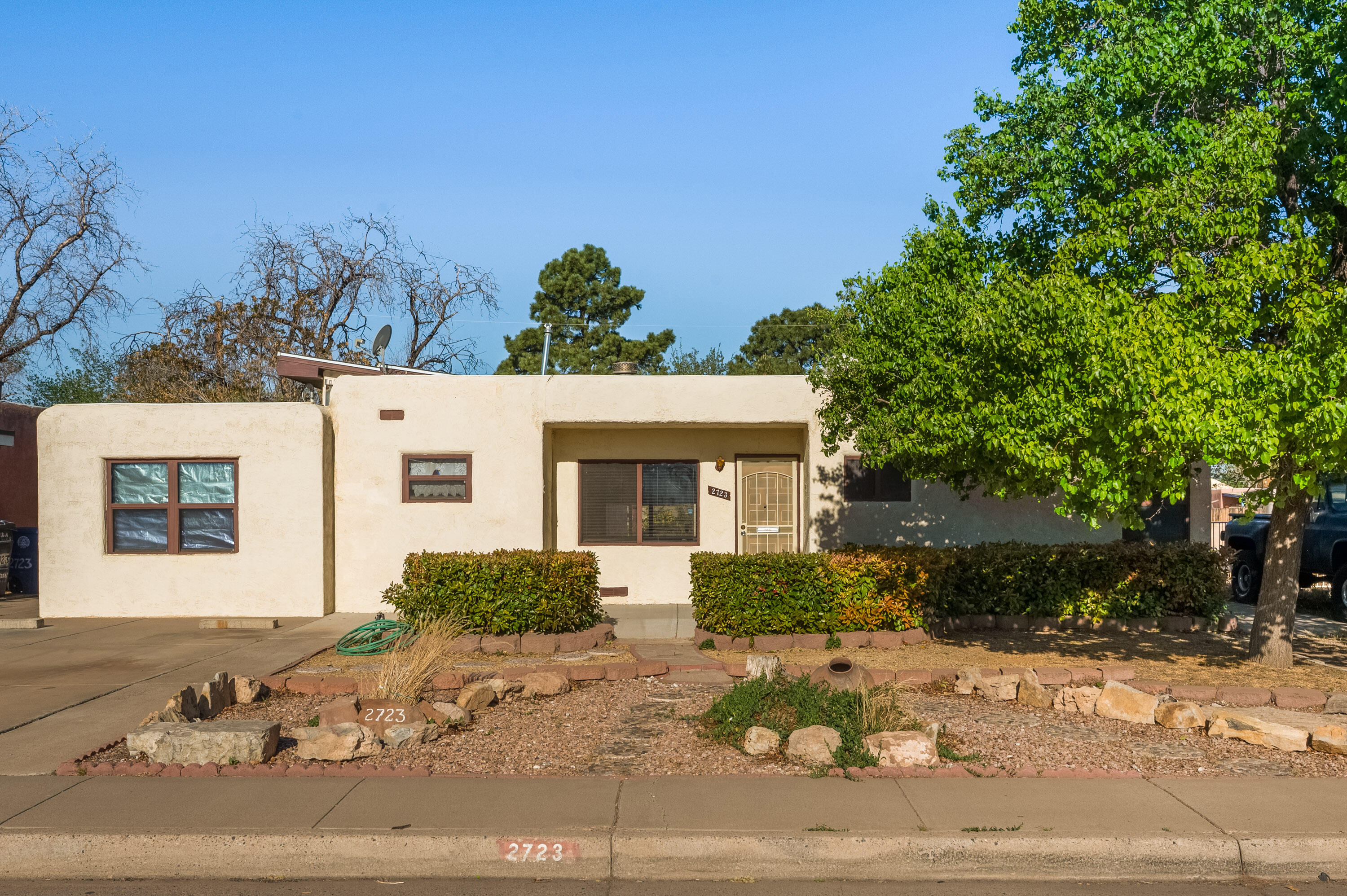 2723 Sierra Drive, Albuquerque NM 87110