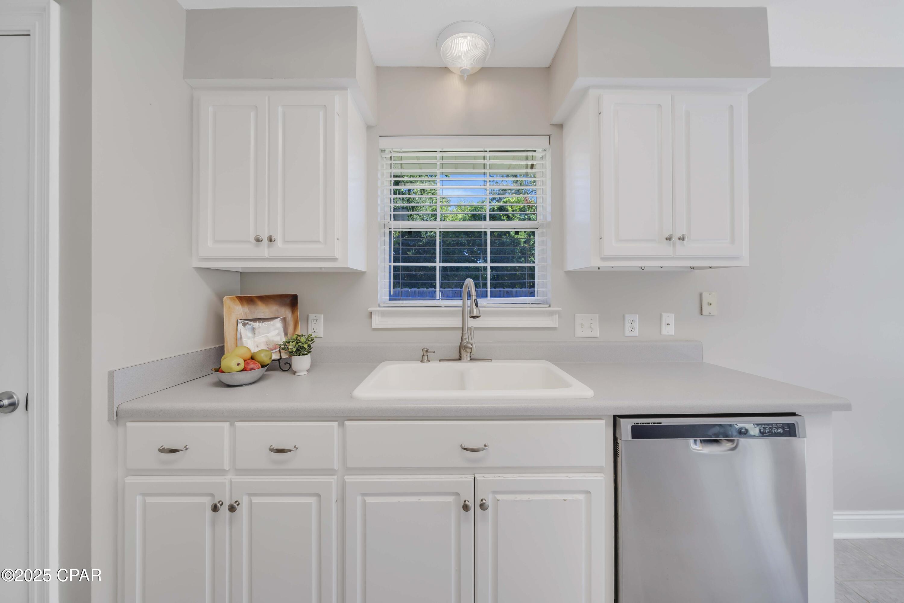 Image 14 For 501 Floridian Place