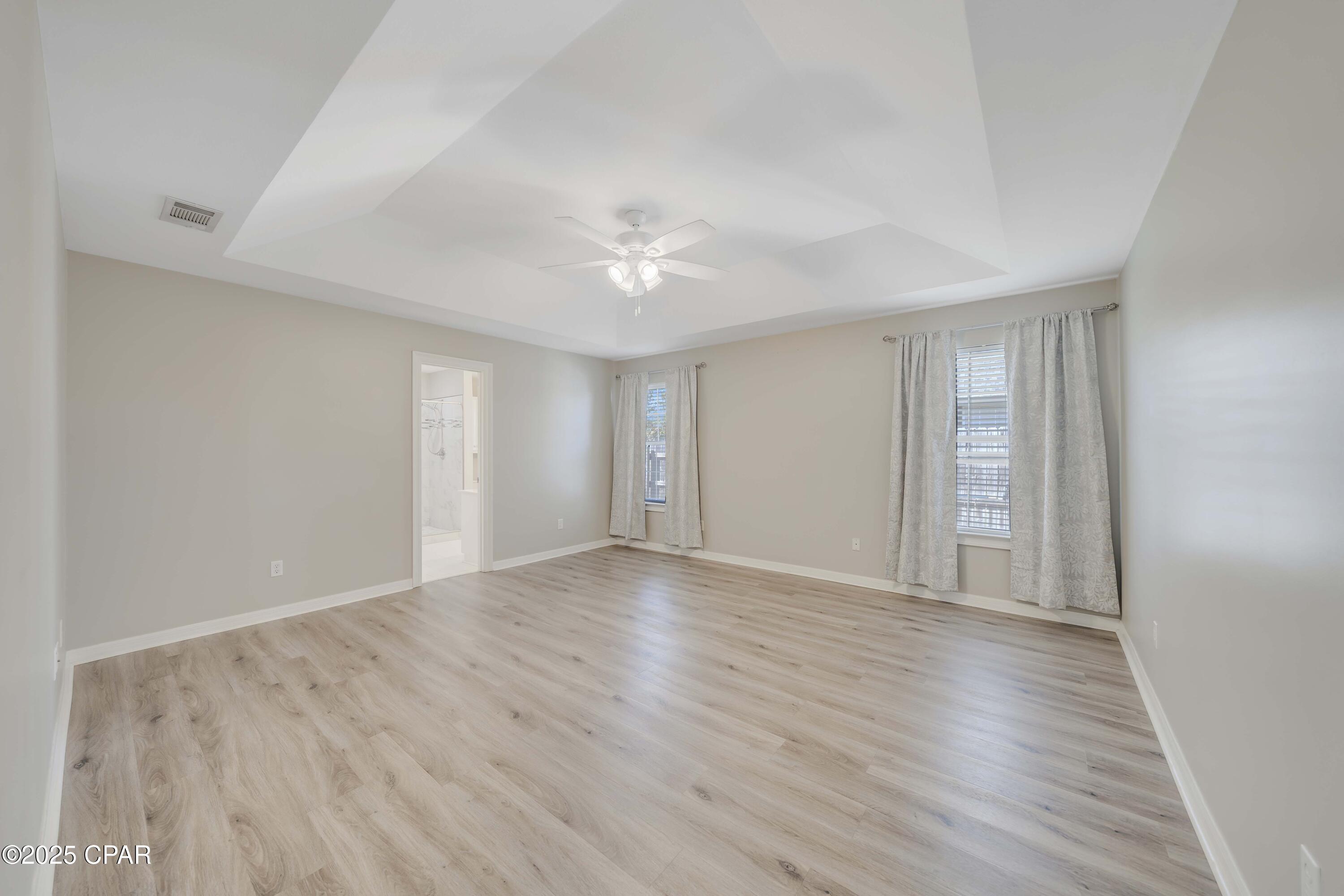 Image 20 For 501 Floridian Place