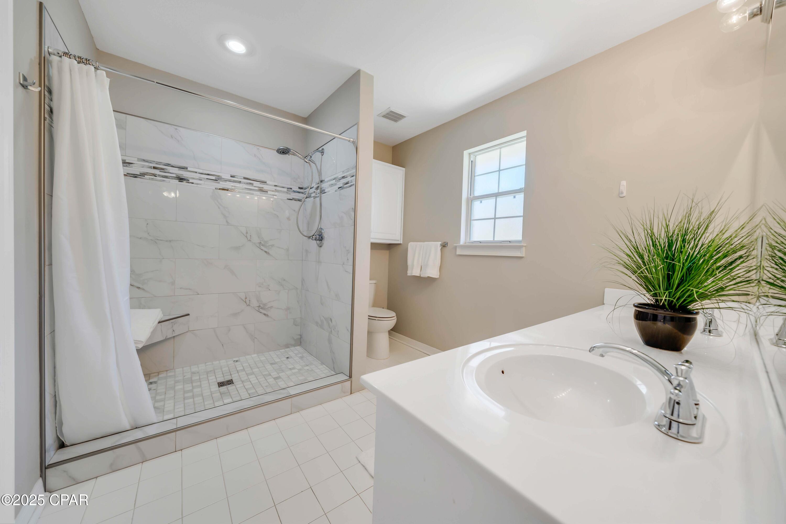 Image 21 For 501 Floridian Place