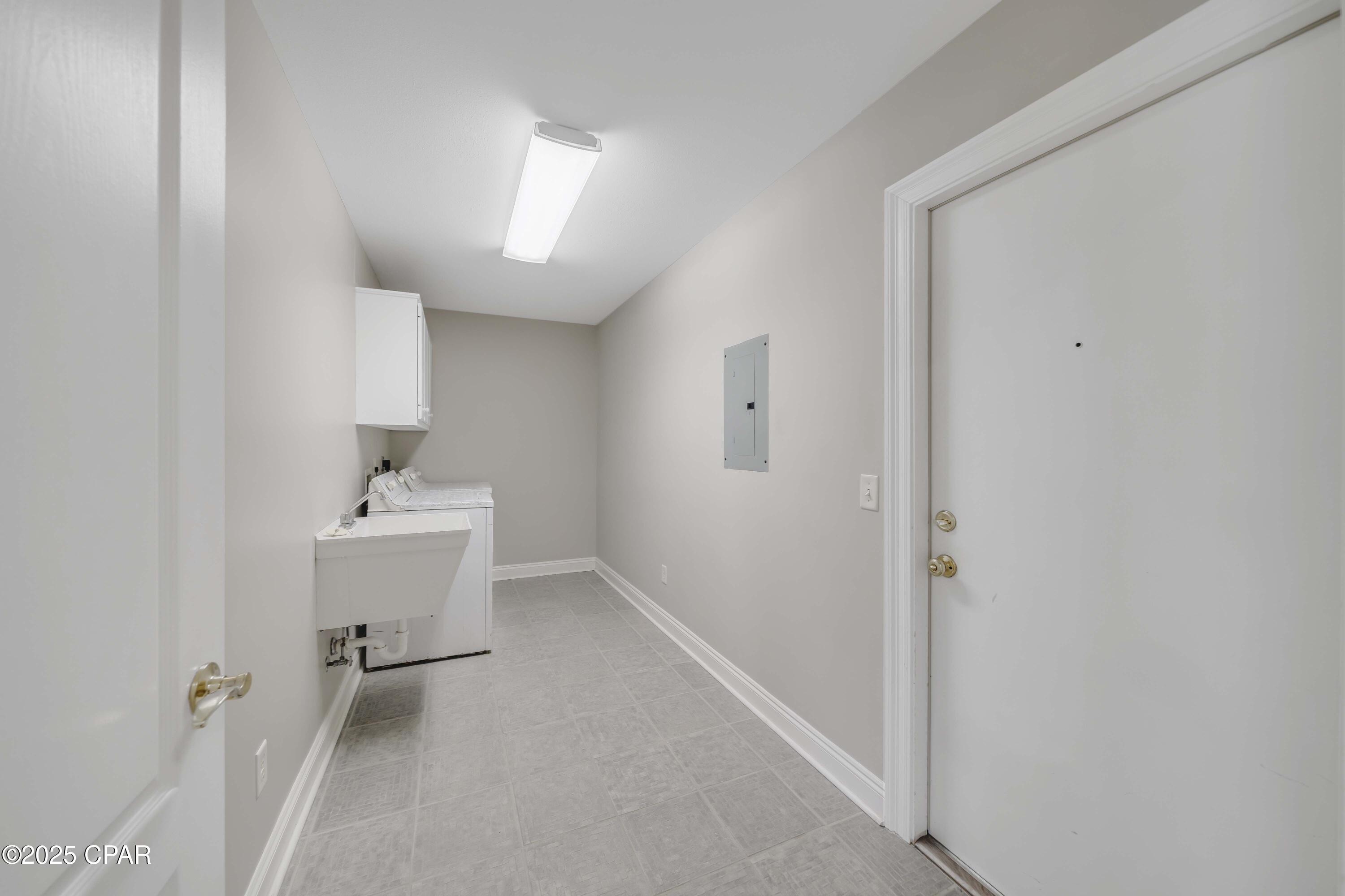 Image 30 For 501 Floridian Place