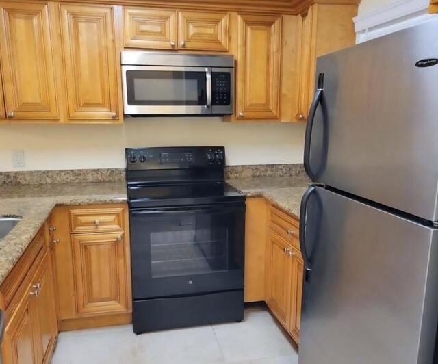 Palm Beach Grande Condo