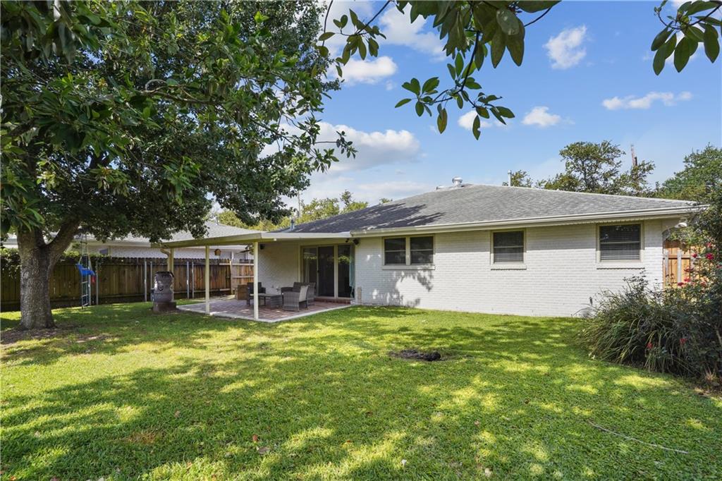 Homes for sale in New Orleans, LA | 5835 Chamberlain Dr Dr, New Orleans, LA 70122 | MLS# 2529515