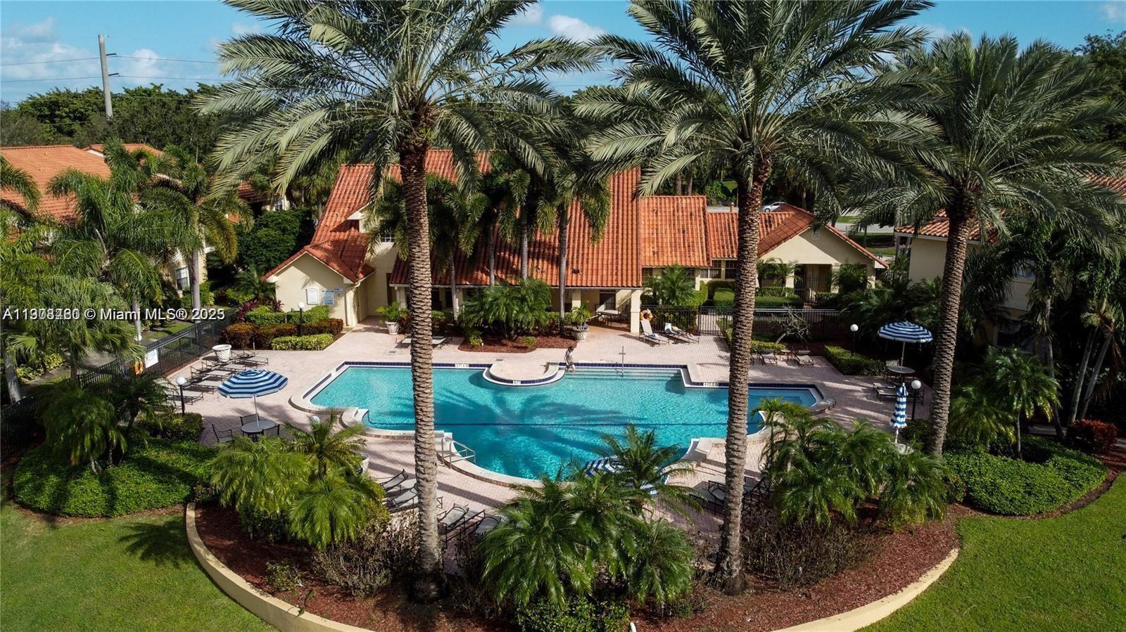 Royal Poinciana Condo