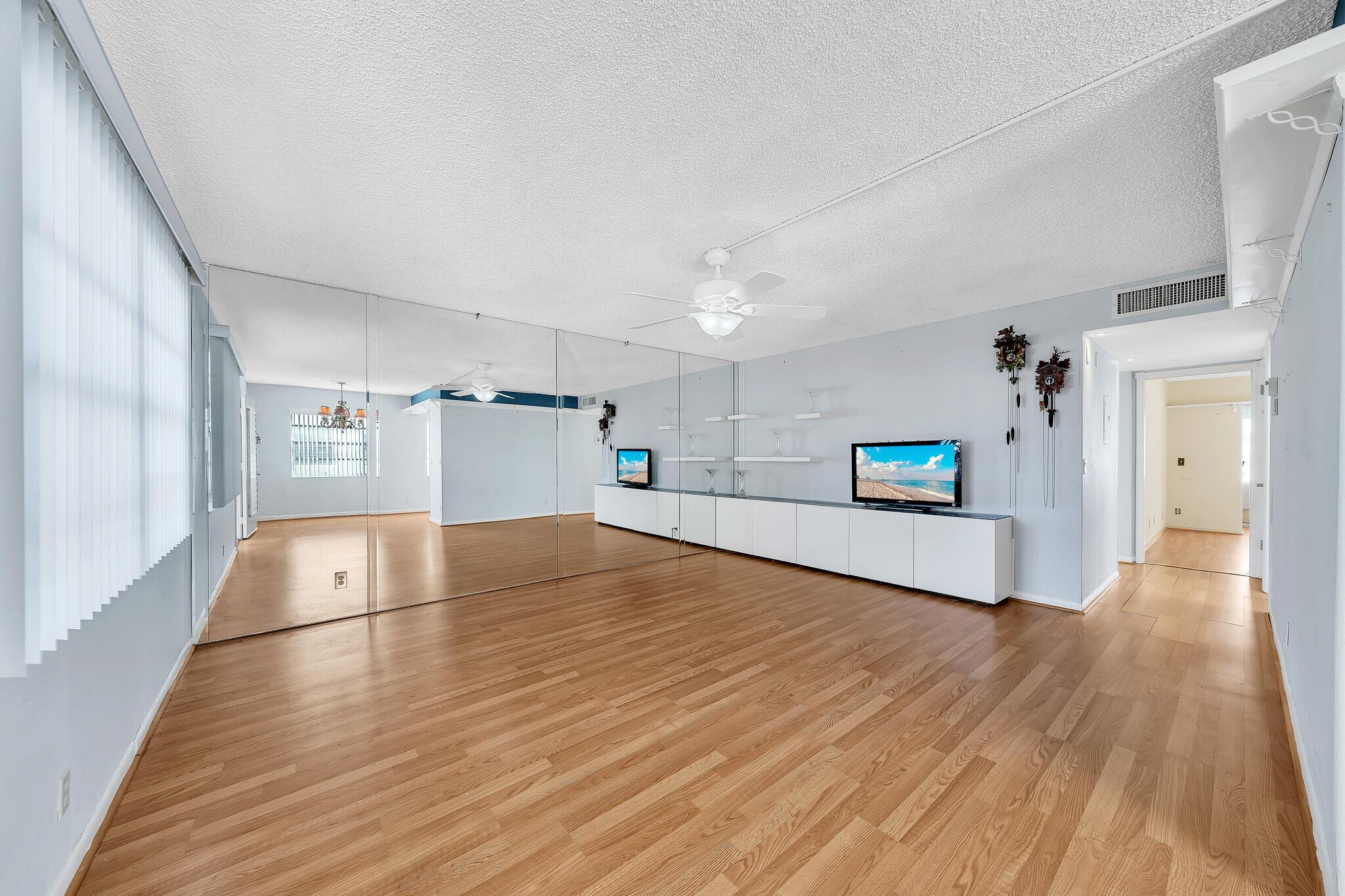 Kings Point Normandy Cond