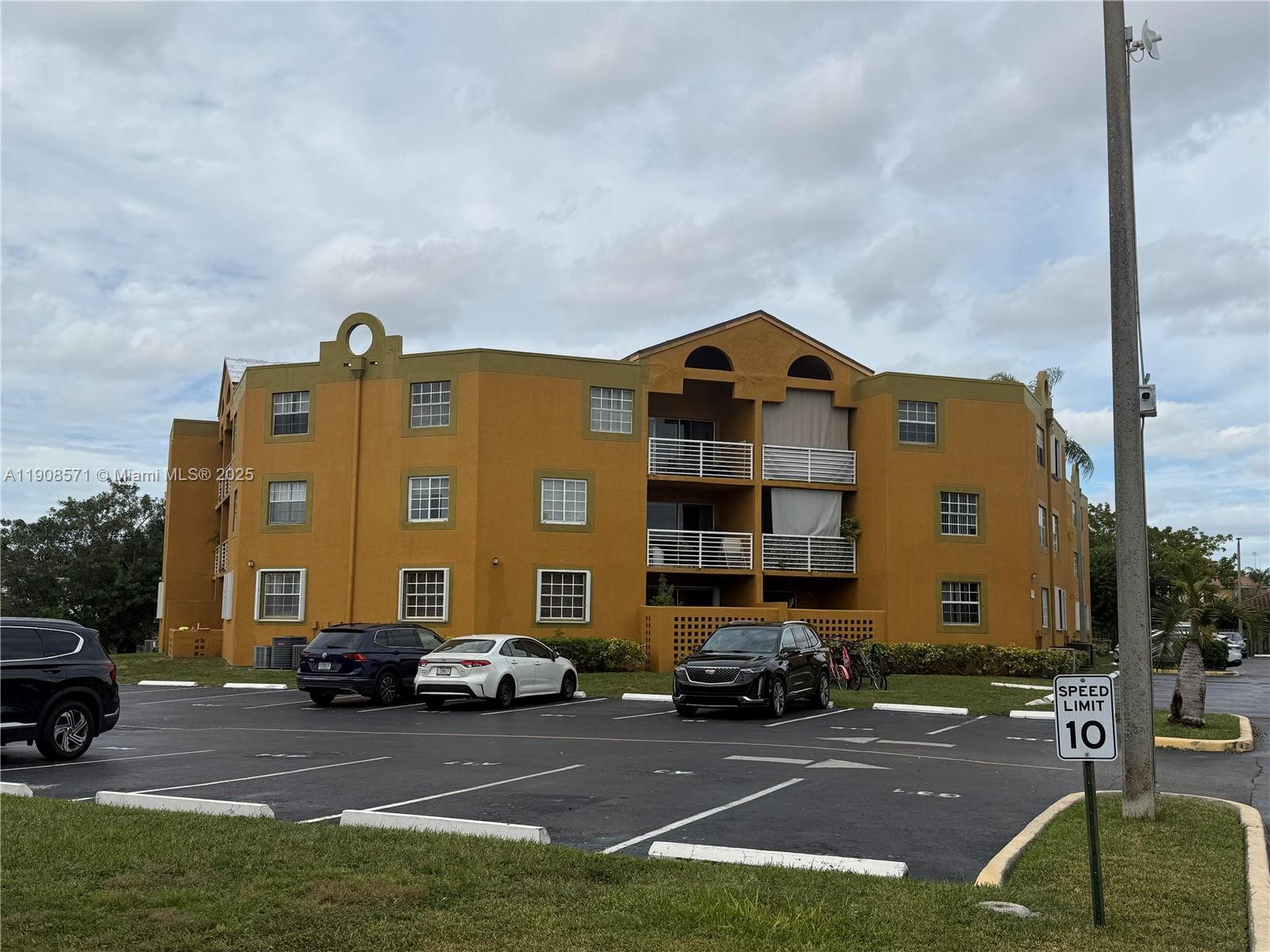 Soleil At Fontainebleau C