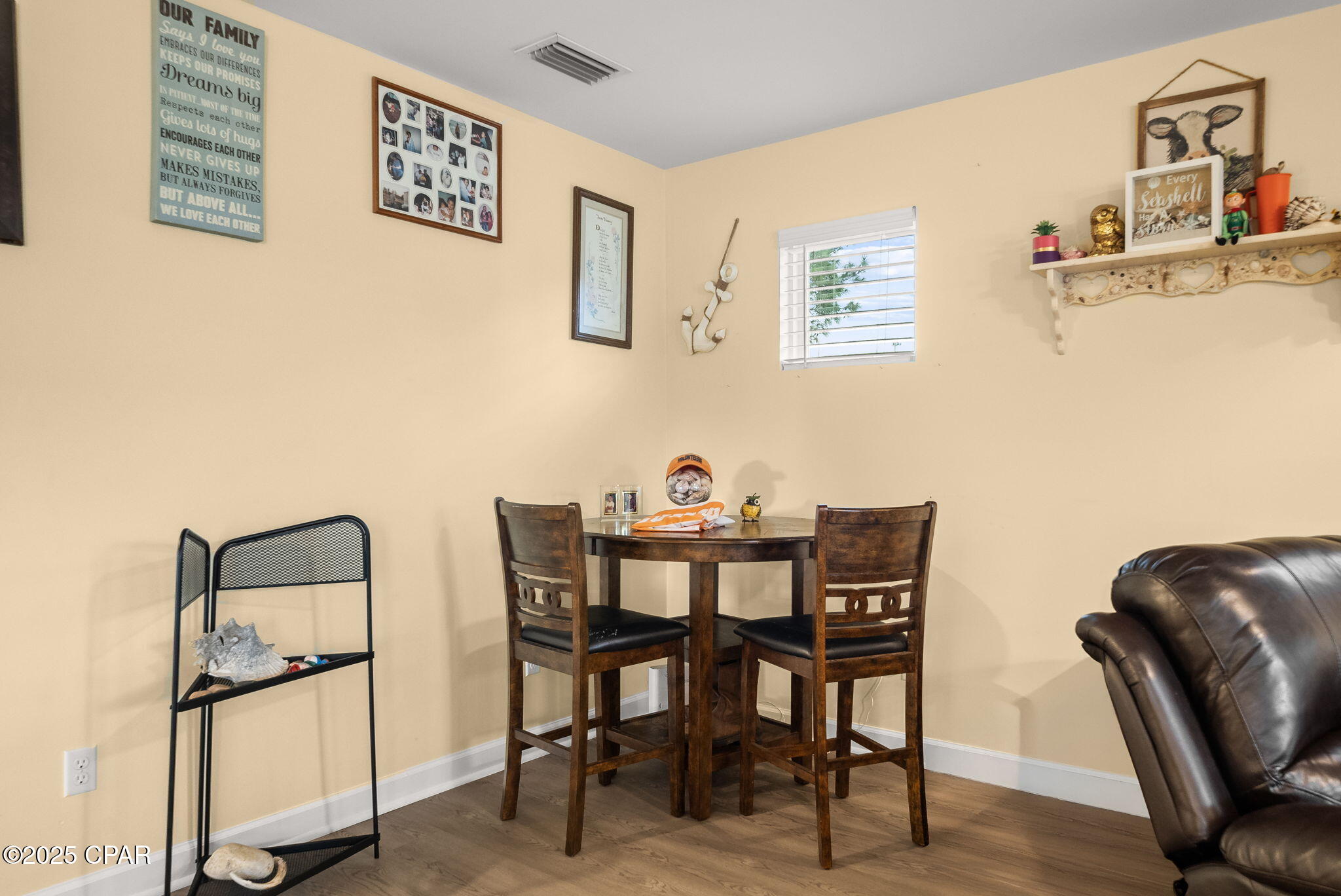 Image 8 For 217 Magnolia Drive