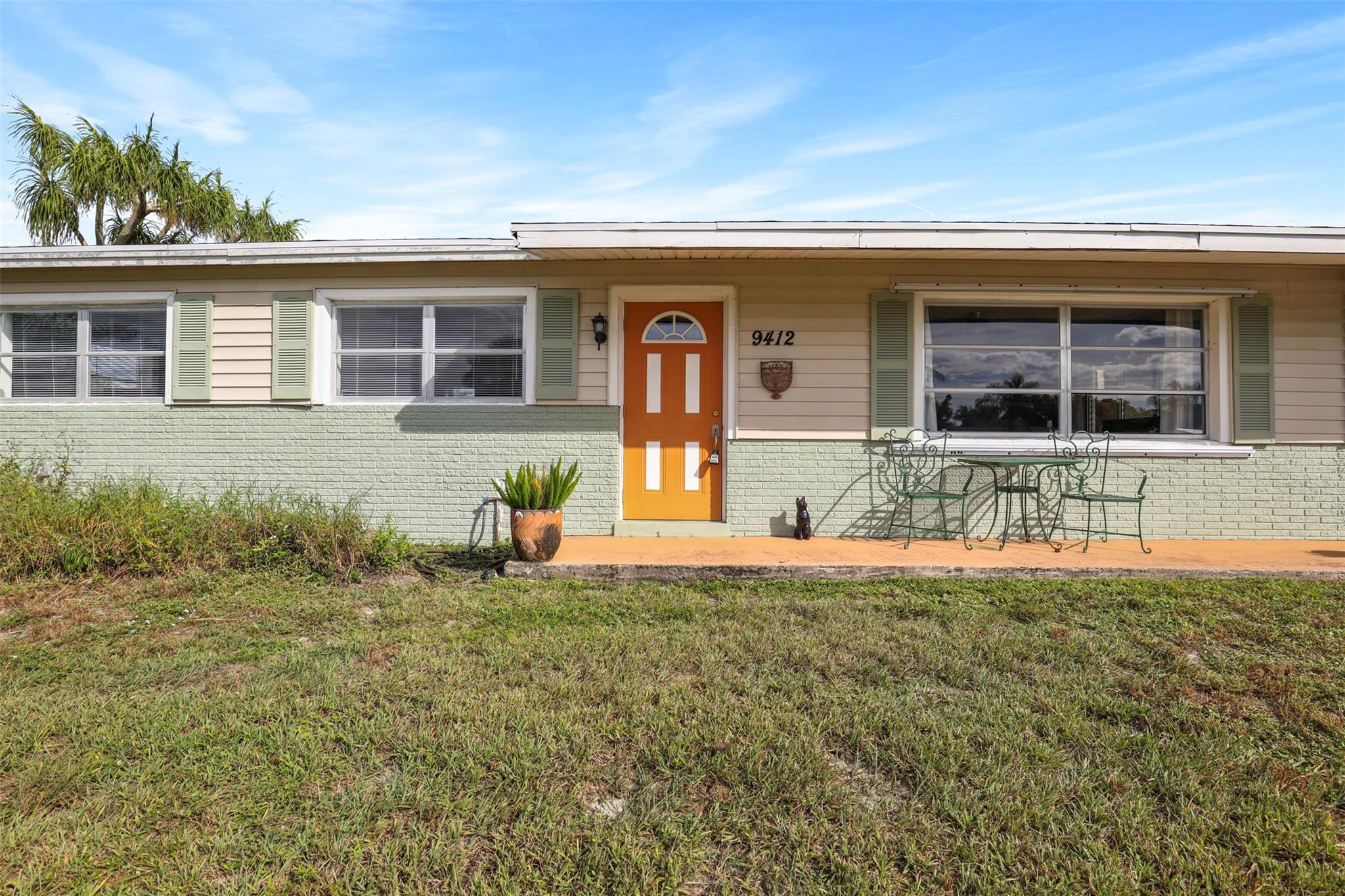 Palm Beach Square Unit 05