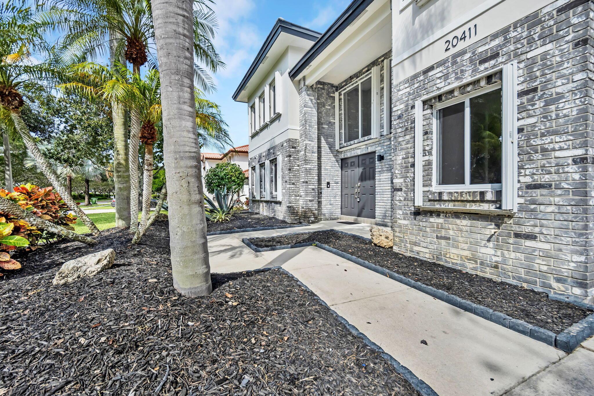 20411 4th Street, Pembroke Pines, Florida 33029